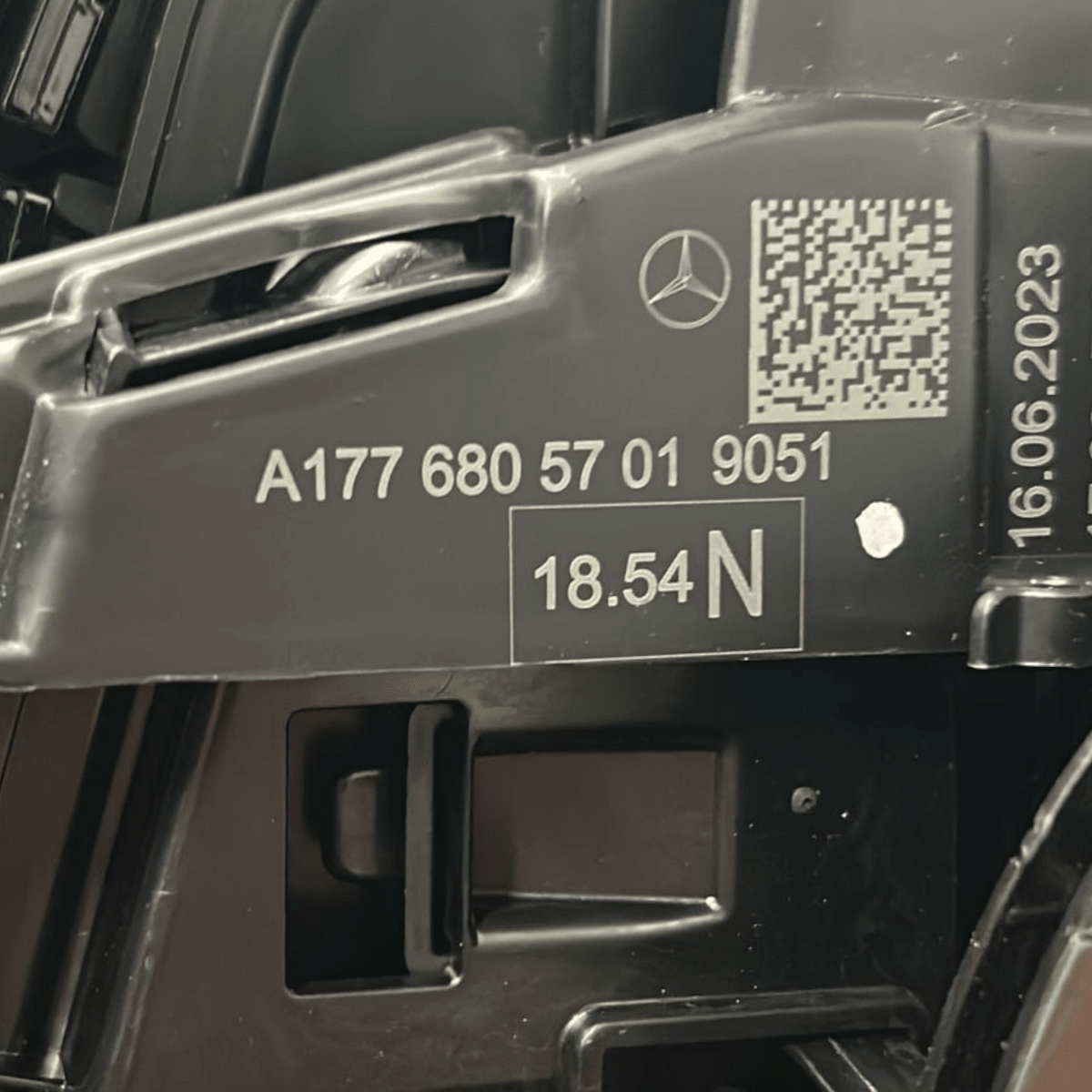 console centrale mercedes cla c118 cod:a1776805701 (2019 > 2025) - F&P CRASH SRL - Ricambi Usati