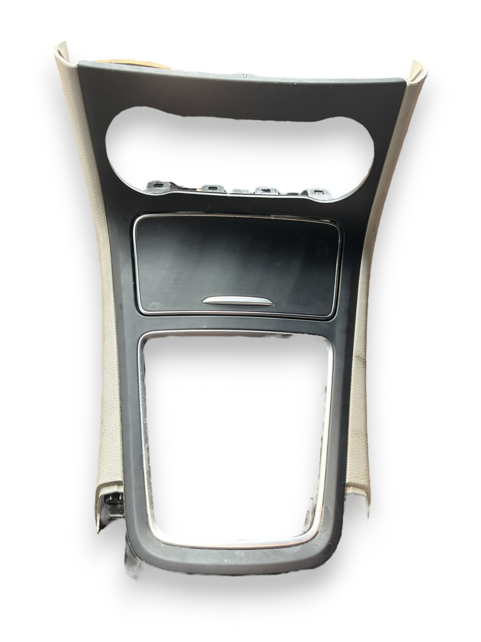 Console Centrale Modanatura Posacenere Mercedes - Benz Classe B ( W246 - 2017 ) cod : A2466802700 - F&P CRASH SRLS - Ricambi Usati