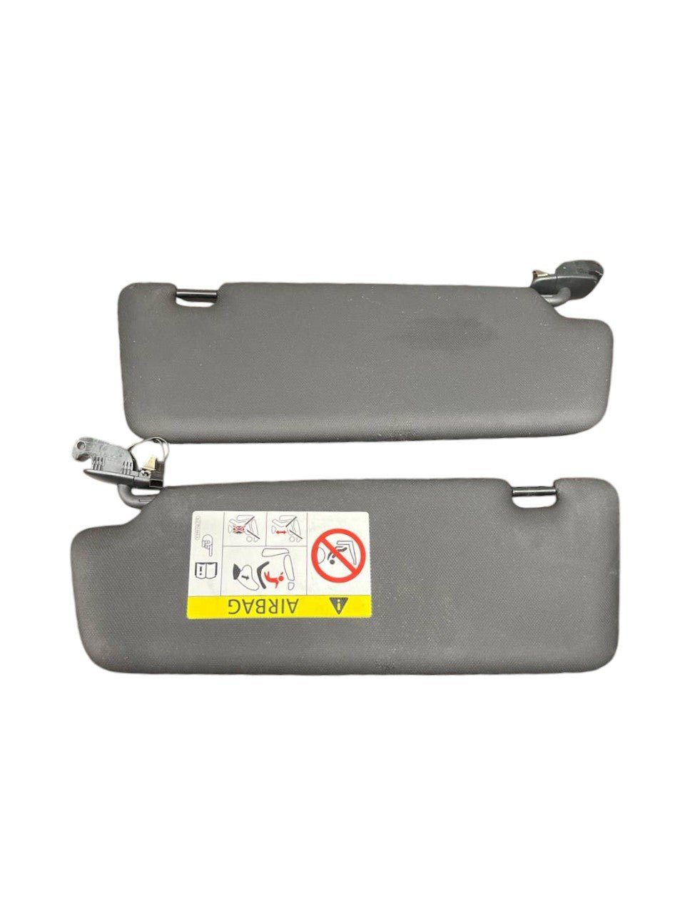 Coppia Alette parasole Audi A3 8V (2012 - 2020) cod.8V0857551 / 8V0857552 - F&P CRASH SRLS - Ricambi Usati