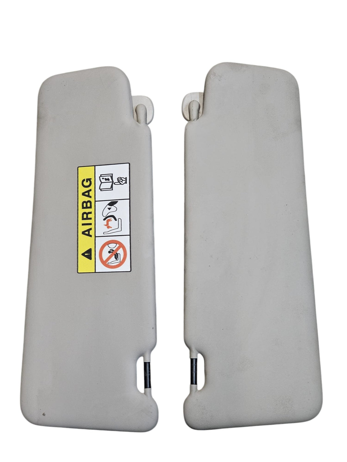 Coppia Alette Parasole Dacia Sandero (2012 - 2020) Cod:964012333R / 964004591R - F&amp;P CRASH SRLS - Ricambi Usati