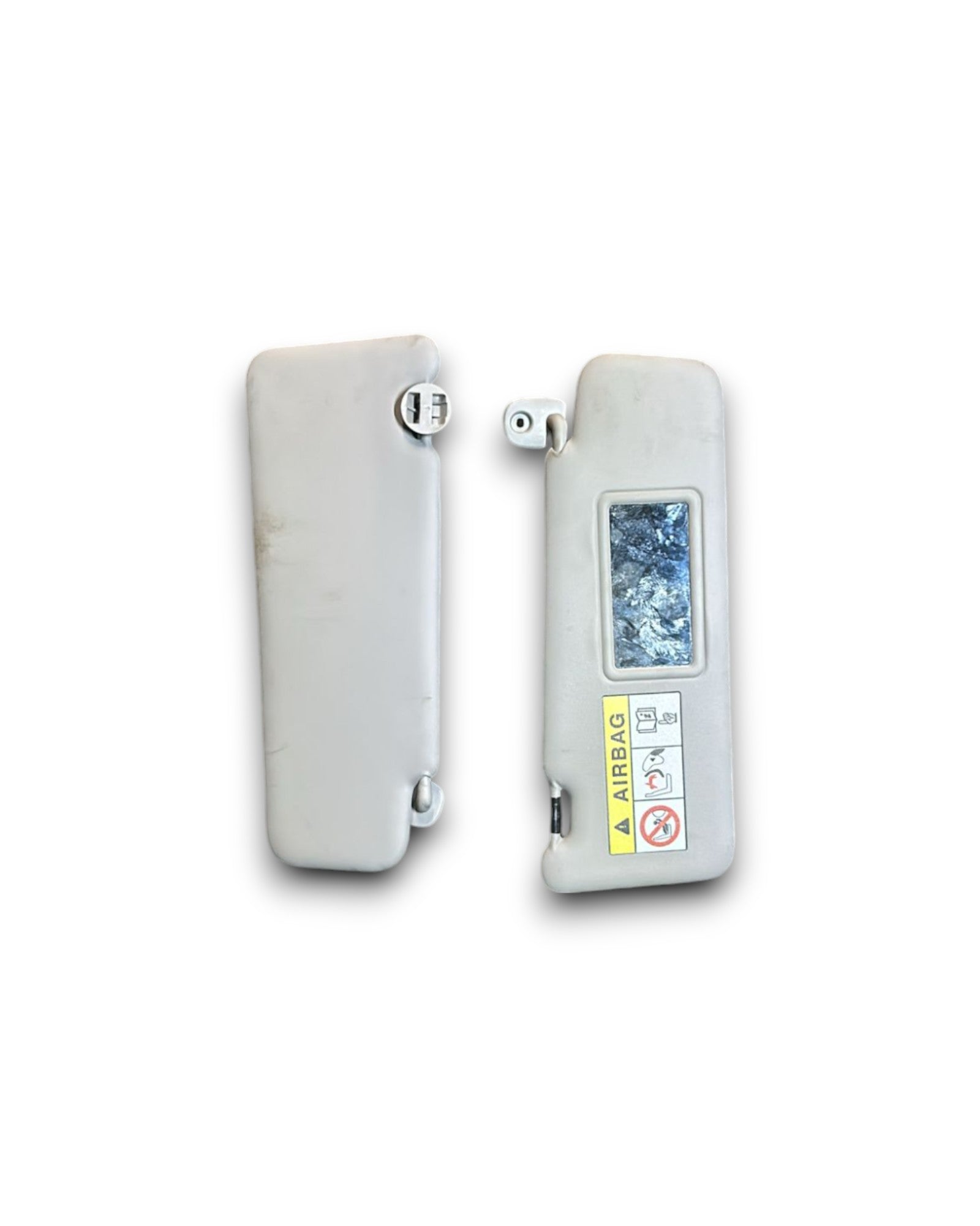 Coppia Alette Parasole Dacia Sandero II (2012 > 2020) cod.964004591R - F&P CRASH SRLS - Ricambi Usati