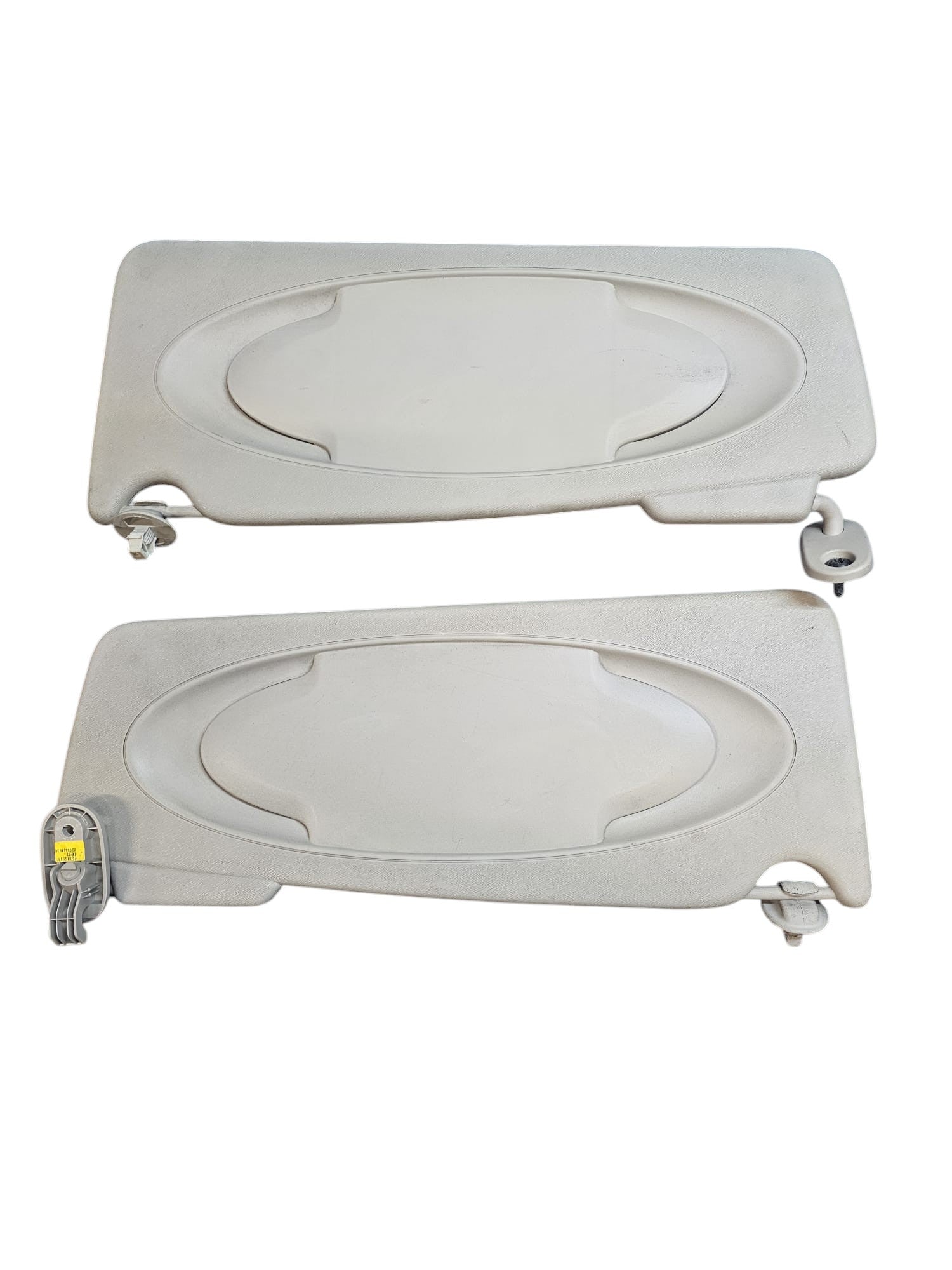 Coppia Alette Parasole Renault Kangoo II Cod:8200544838 / 8200544833 (2008 - 2021) - F&P CRASH SRLS - Ricambi Usati