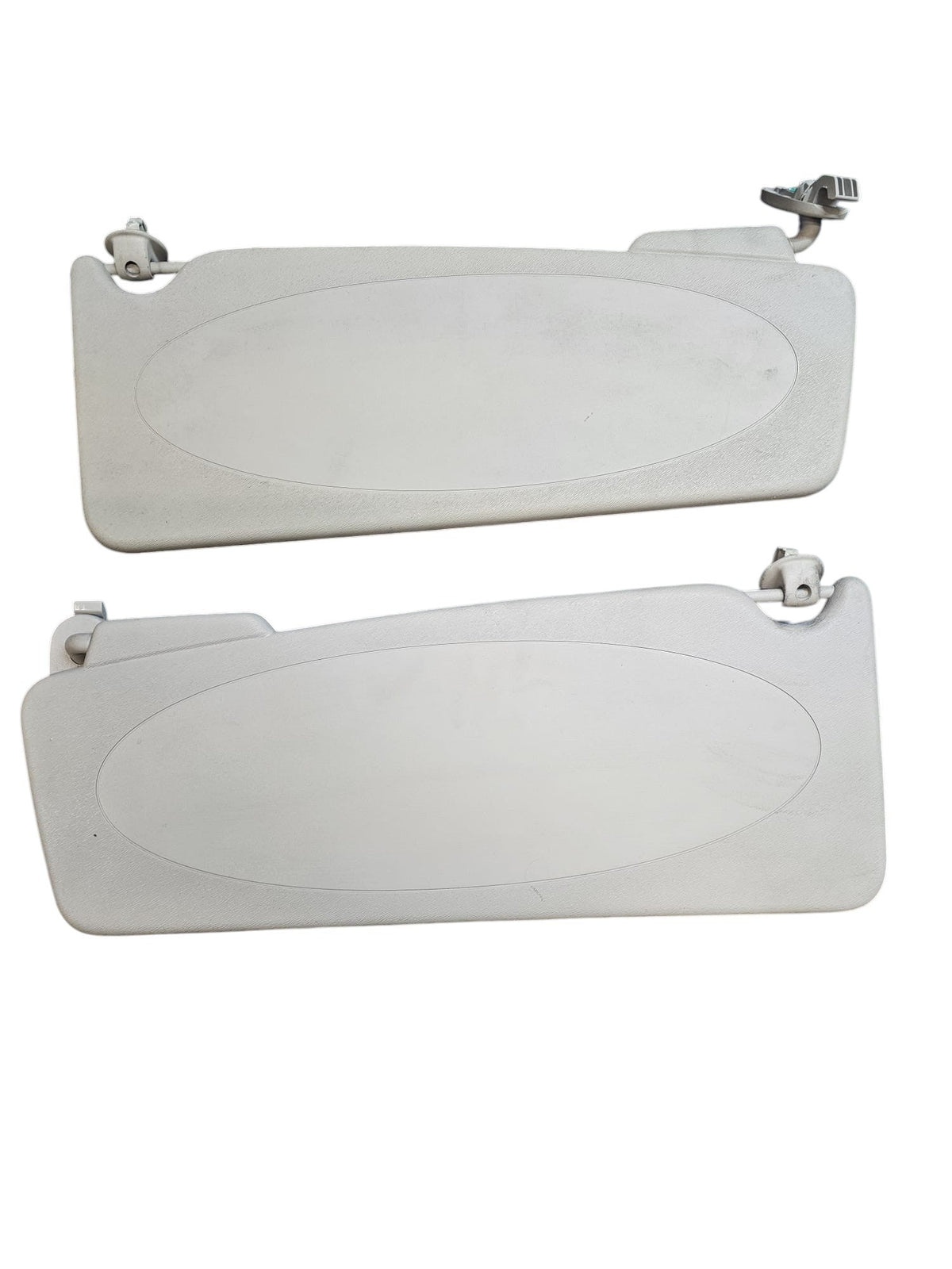 Coppia Alette Parasole Renault Kangoo II Cod:8200544838 / 8200544833 (2008 - 2021) - F&P CRASH SRLS - Ricambi Usati