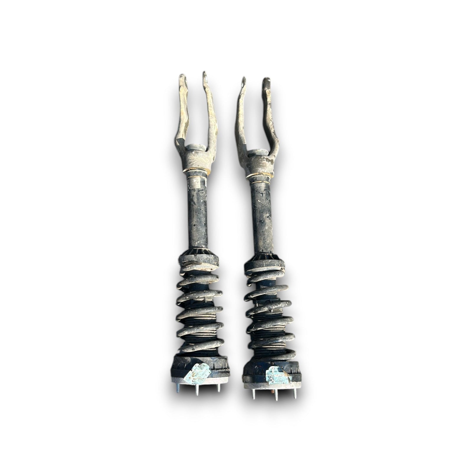 Front Shock Absorber Pair Jaguar F - Pace (X761) code.HK8318B037ME 2.0 Diesel (2016 > ) code.HK8318B036ME - F&P CRASH SRLS - Used Parts