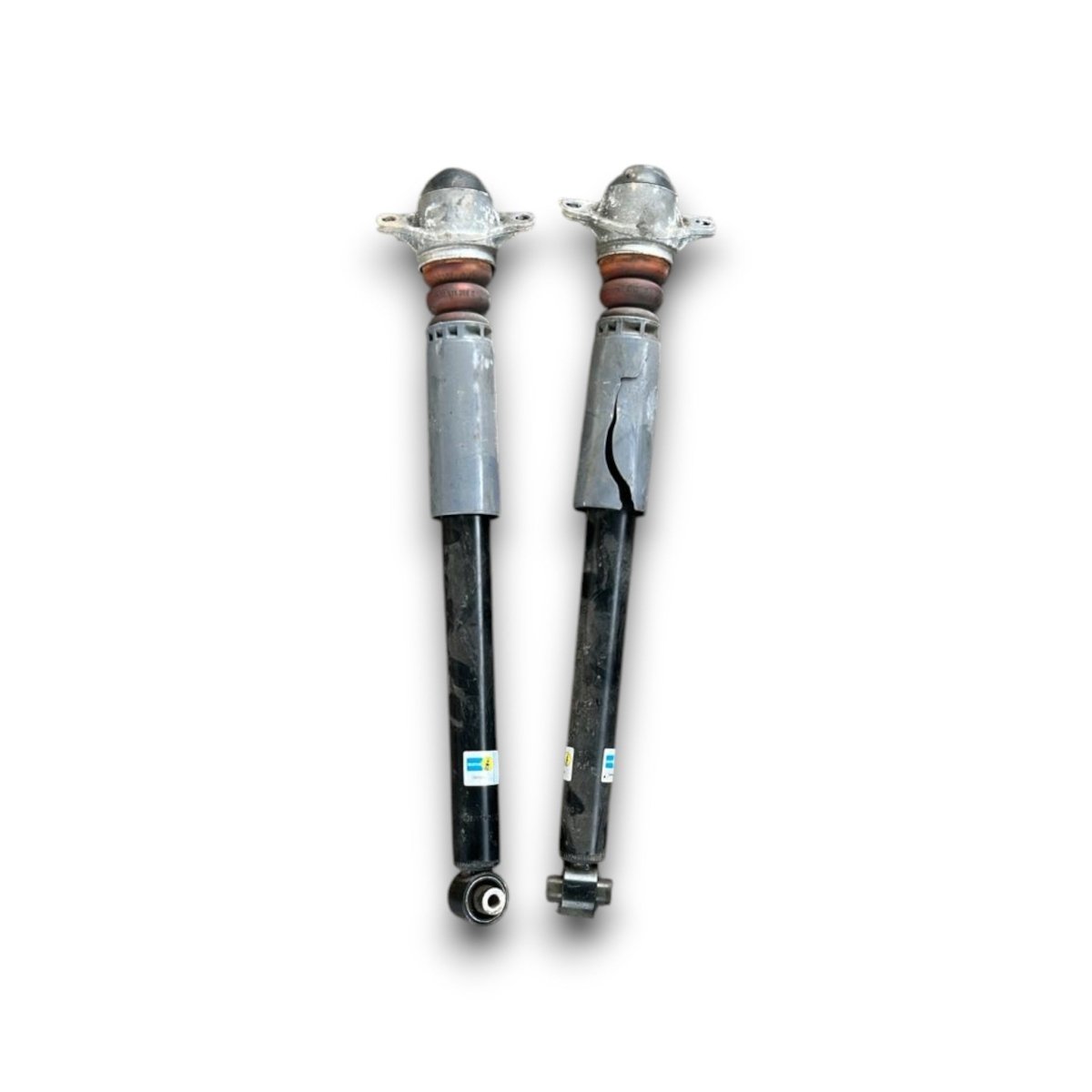 Coppia ammortizzatori posteriori Audi A3 (8V) 2.0 diesel (2012 > 2020) - F&P CRASH SRL - Ricambi Usati