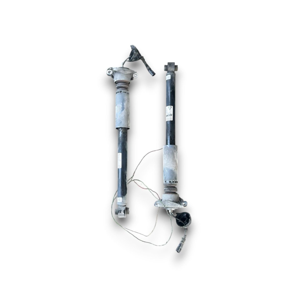 Coppia ammortizzatori posteriori Audi A3 (8V) 8v0513021n 2.5 benzina (2012 > 2020) - F&P CRASH SRL - Ricambi Usati