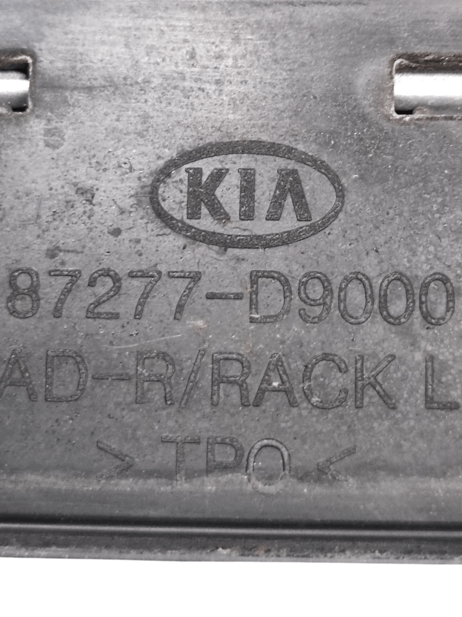 Coppia Barre Longitudinale Kia Sportage QL COD: 87277D9000 (2016 - 2021) - F&P CRASH SRLS - Ricambi Usati