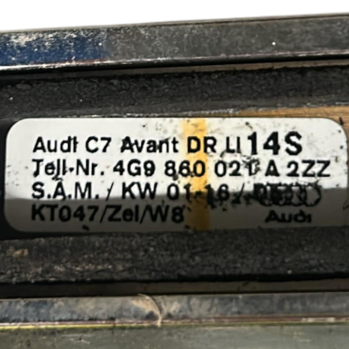 Coppia Barre Longitudinali Cromate Audi A6 (C7) (4G) Avant cod.4G9860022A (2011 > 2018) cod.4G9860021A - F&P CRASH SRLS - Ricambi Usati