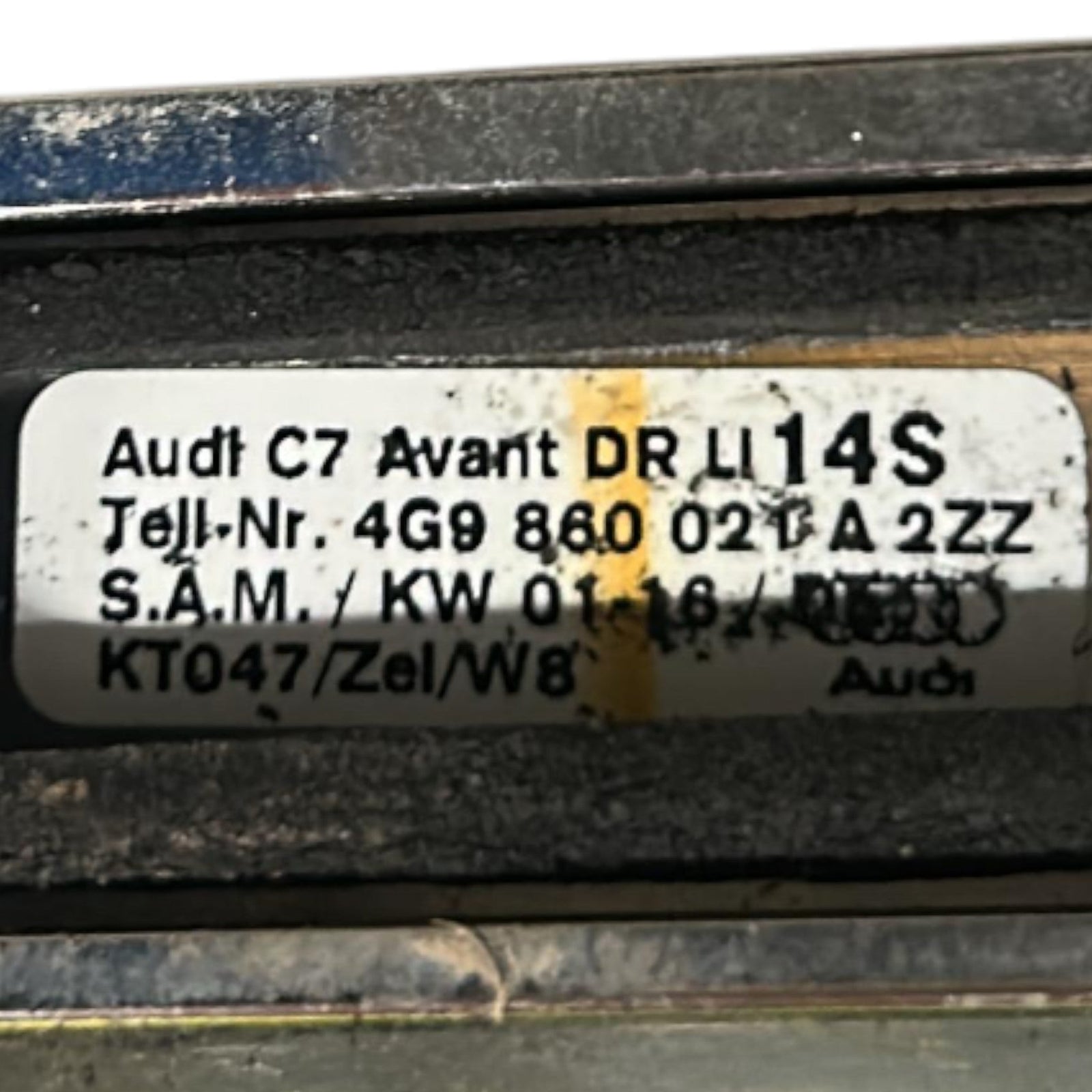 Coppia Barre Longitudinali Cromate Audi A6 (C7) (4G) Avant cod.4G9860022A (2011 > 2018) cod.4G9860021A - F&P CRASH SRLS - Ricambi Usati