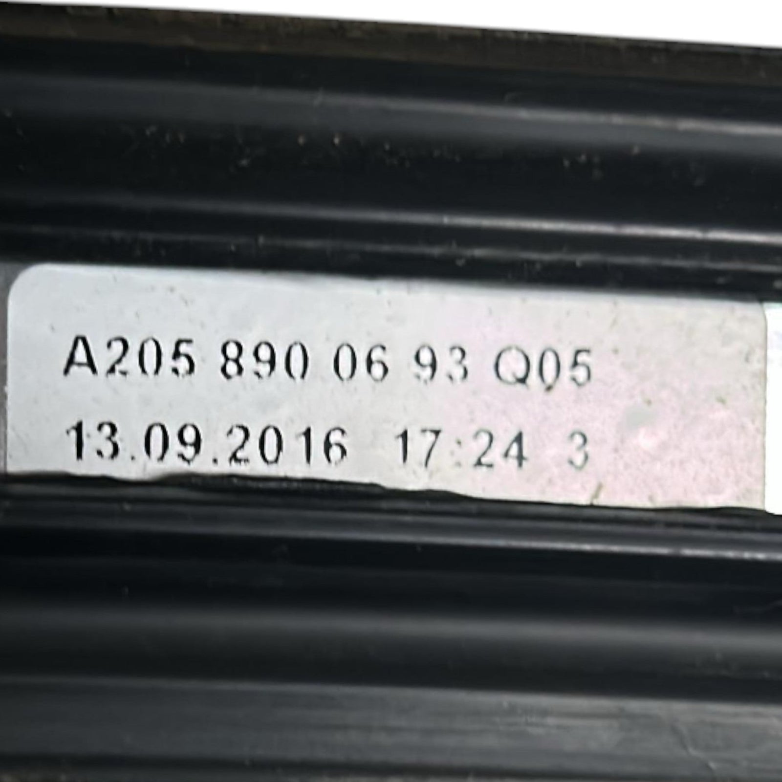 Coppia Barre Longitudinali Mercedes Benz Classe C (W205) sw cod.A2058900693 (2014 > 2021) cod.A2058900593 - F&P CRASH SRLS - Ricambi Usati