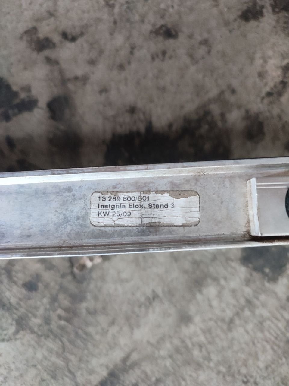 Roof Bar Pair / Roof Rack OPEL INSIGNIA A (2009) Code:13289600/601 - F&P CRASH SRLS - Used Spare Parts