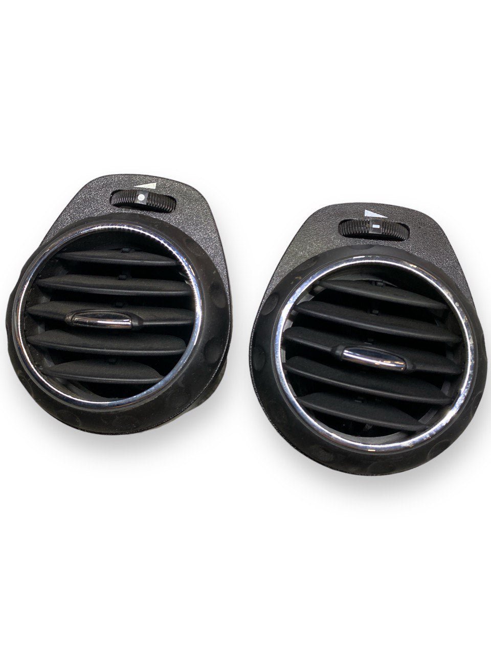 Coppia bocchette aria anteriori Alfa Romeo 147 ( 937 - 2004 ) cod. 225495 - F&P CRASH SRLS - Ricambi Usati