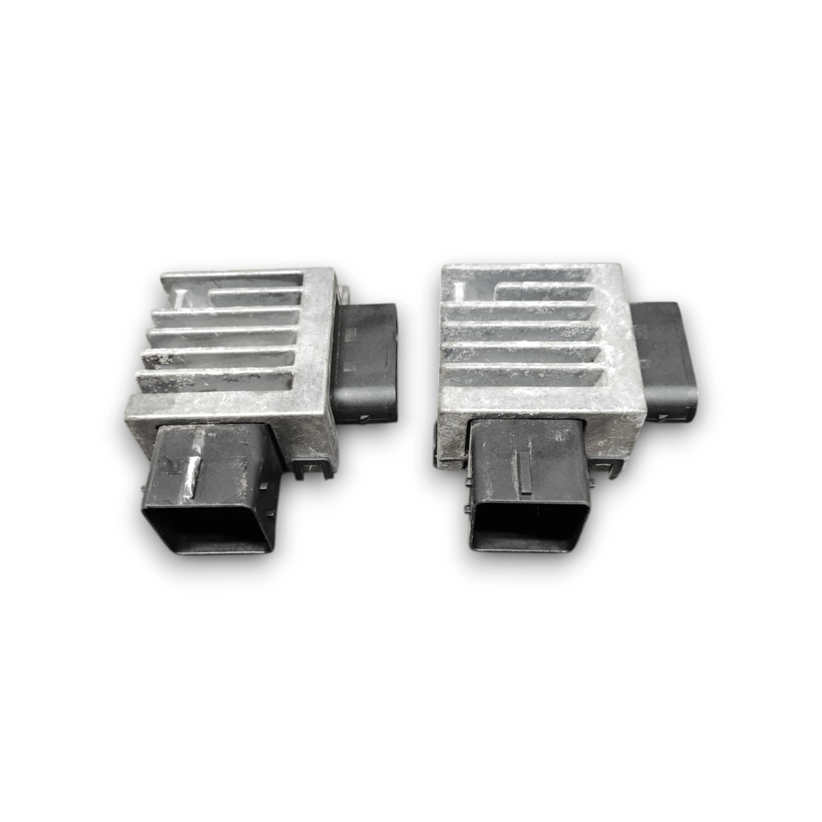 Coppia Centralina Preriscaldamento Candelette Renault Master III COD: 271203982R (2020 - ) - F&P CRASH SRLS - Ricambi Usati