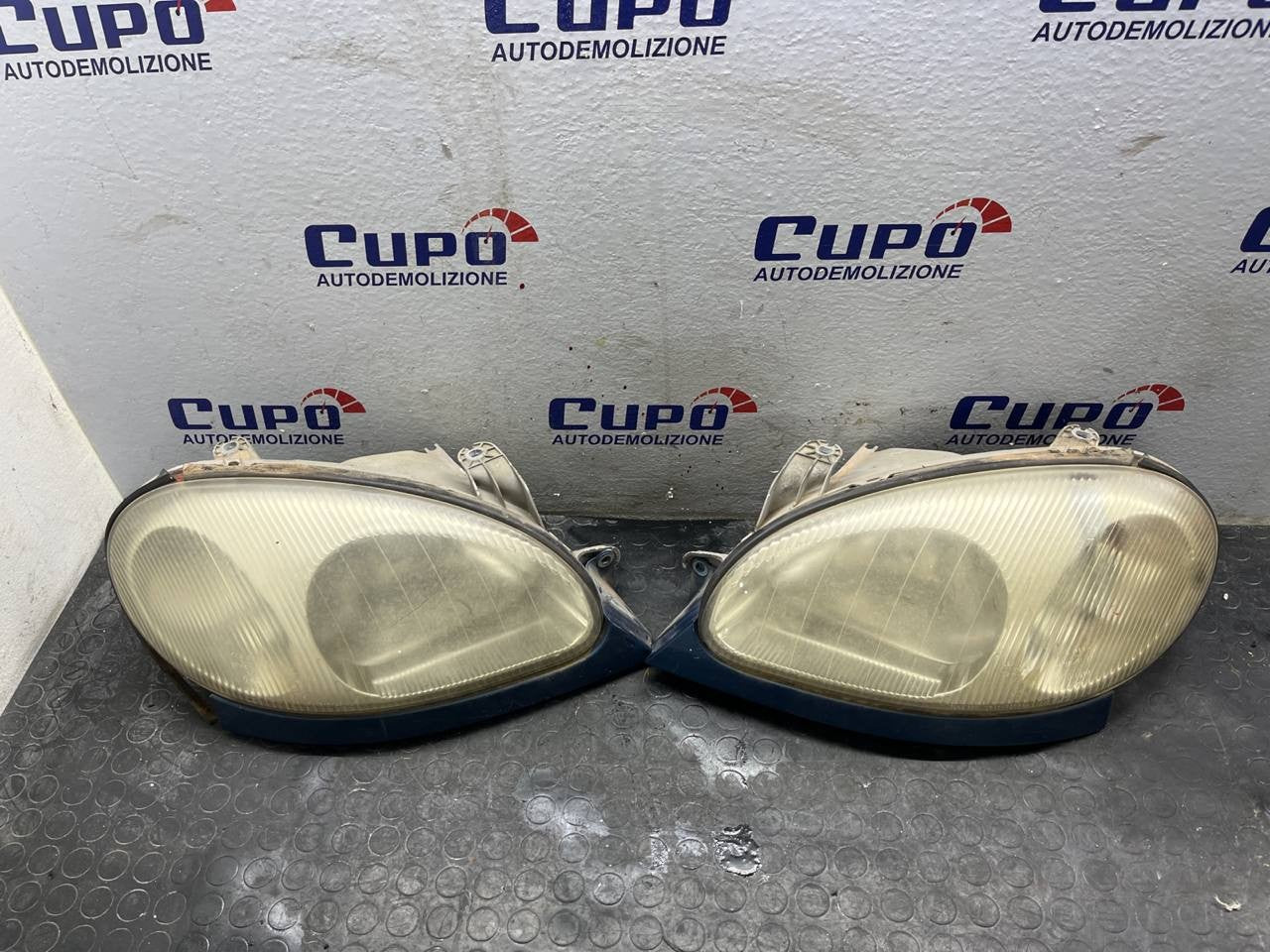 Coppia fari anteriori Daewoo Lanos (2000) - F&P CRASH SRLS - Ricambi Usati