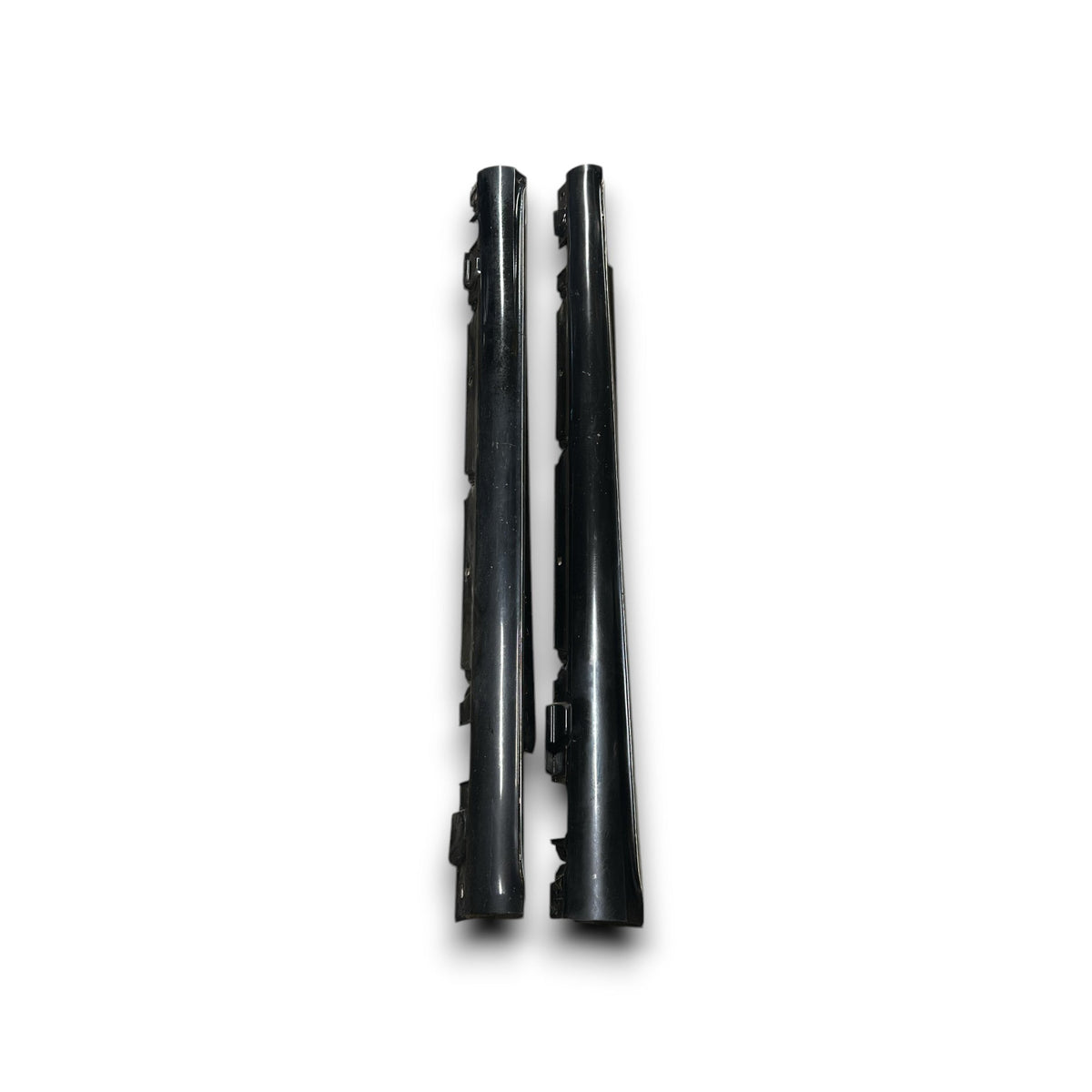 Coppia Minigonne Laterali Mercedes Benz Classe C (W205) SW cod.A2056907202 (2014 &gt; 2021) cod.A2056907102 - F&amp;P CRASH SRLS - Ricambi Usati