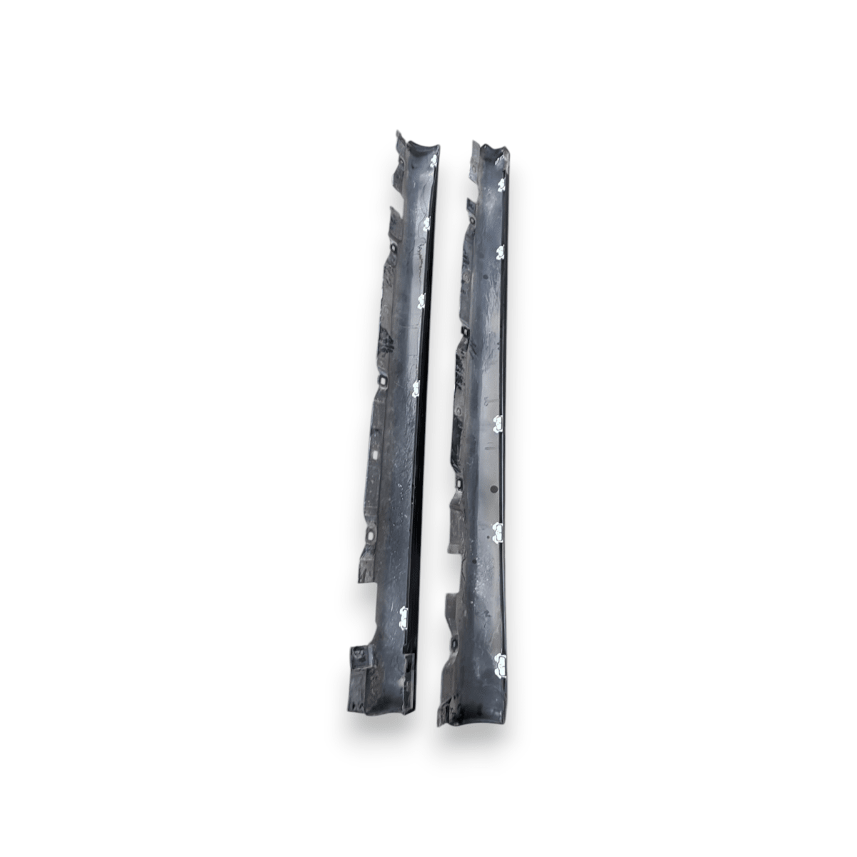 Coppia minigonne mercedes - benz cla (x118) cod:a1186980300 / a1186980400 (2019 - ) - F&P CRASH SRL - Ricambi Usati