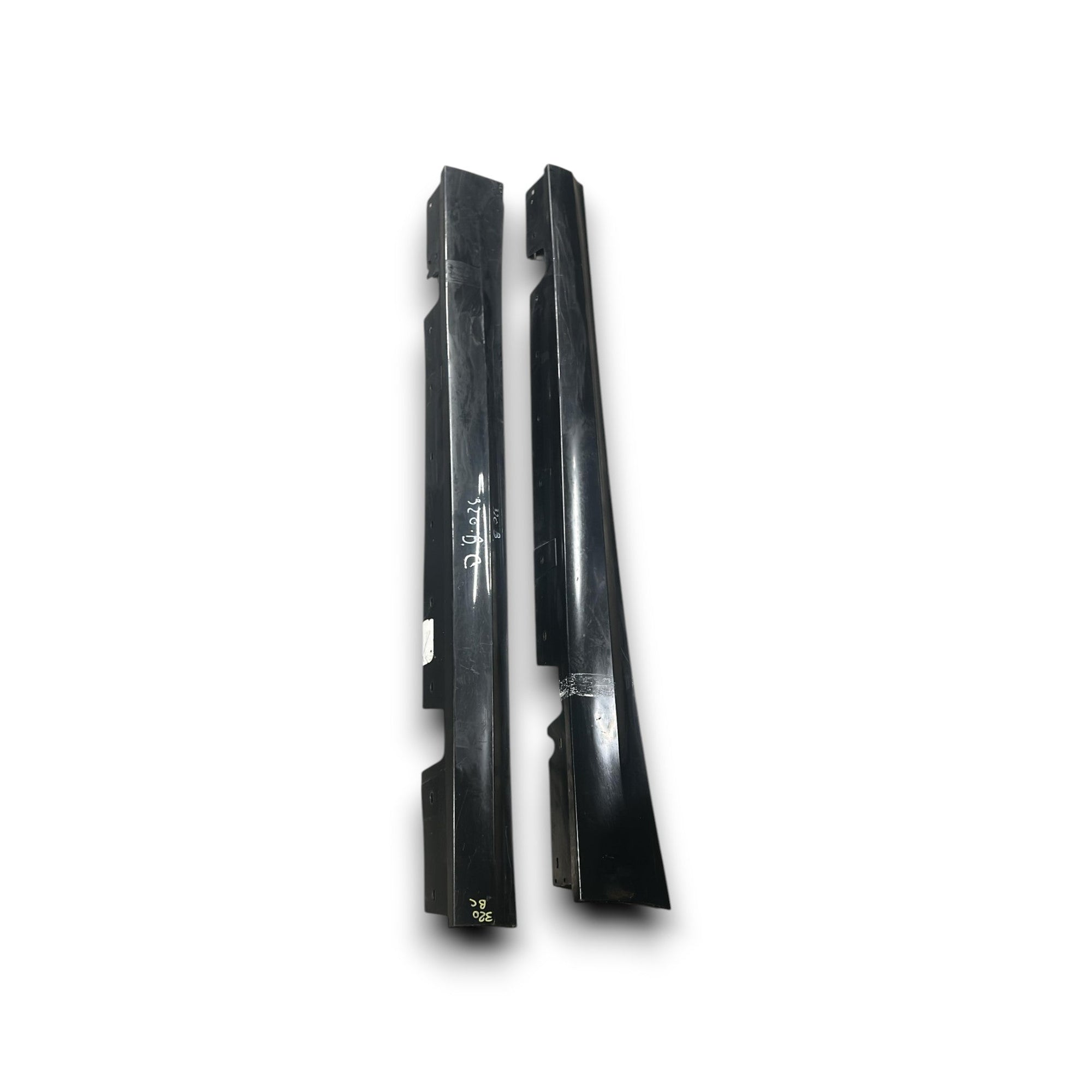Coppia Minigonne Nere BMW Serie 3 (E90) Berlina cod.7202652 (2005 > 2013) cod.7202651 - F&P CRASH SRLS - Ricambi Usati