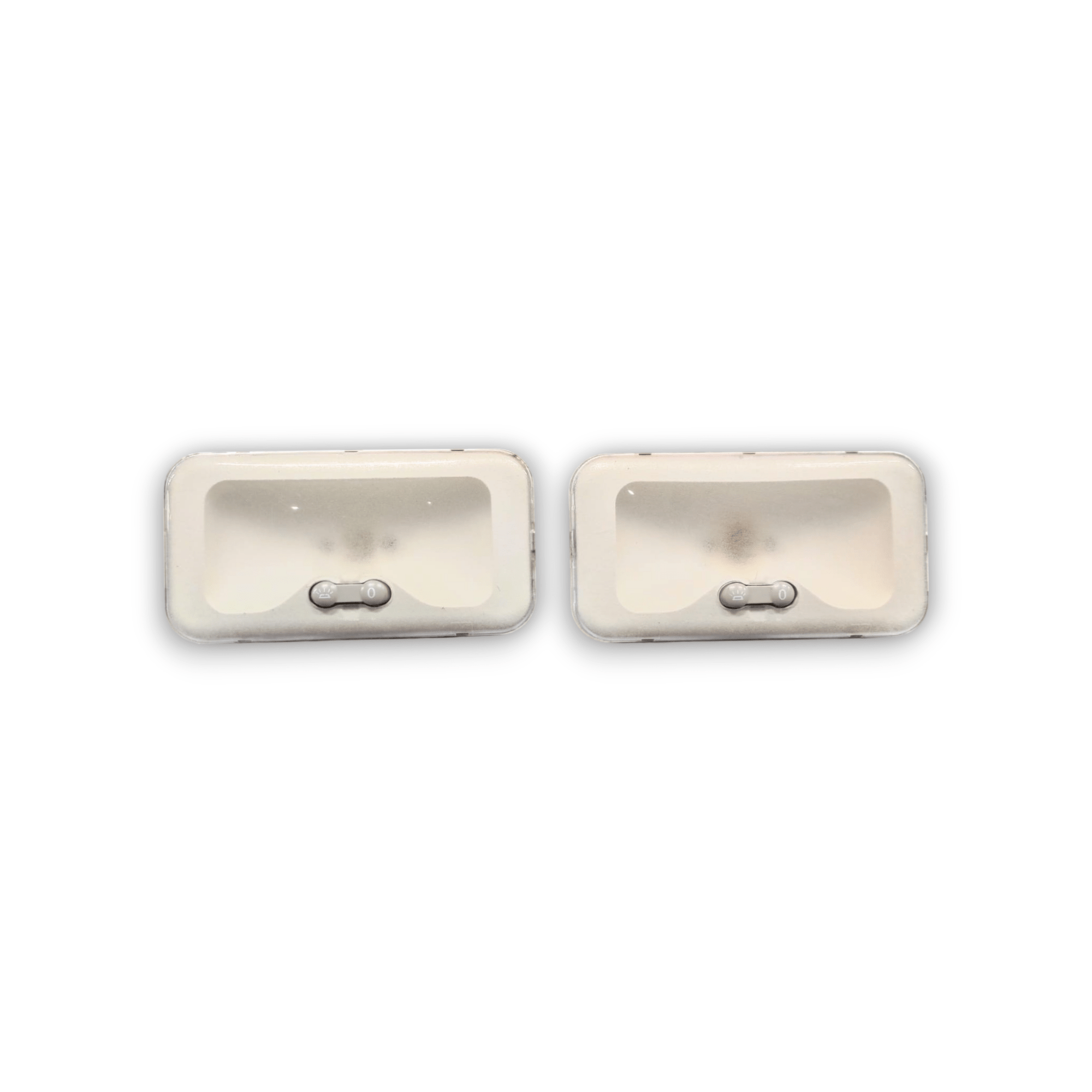 Coppia Plafoniere Renault Master III COD: 264306877R (2020 - ) - F&P CRASH SRLS - Ricambi Usati