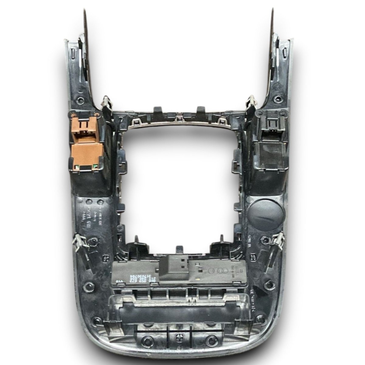 Cornice leva cambio Audi a4 b8 cod . 8k0864261 (2007 > 2016) - F&P CRASH SRL - Ricambi Usati
