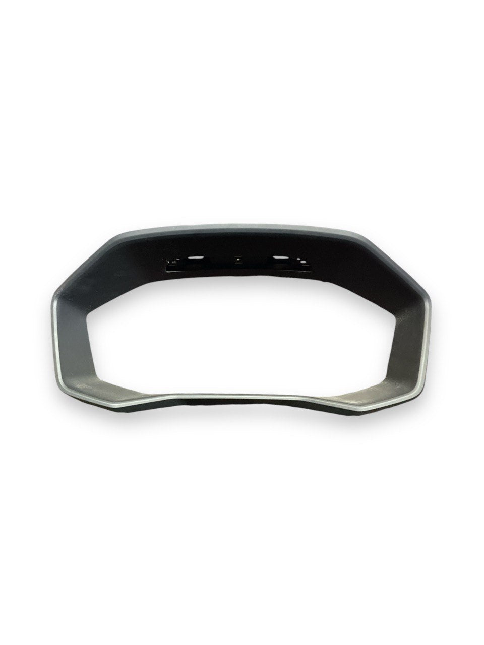 Cornice / Modanatura / Rivestimento Tachimetro / Contachilometri cod:82A857115 Audi A1 GB (2019>) - F&P CRASH SRLS - Ricambi Usati