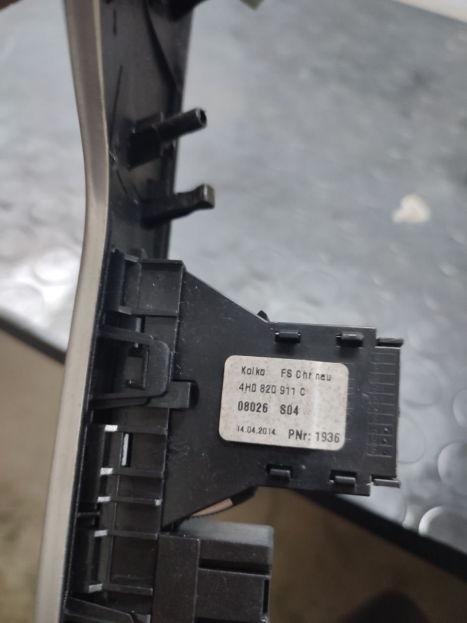 Cornice tachimetro Audi A8 ( 4h ) cod 4h0820911 / 4h0858345 - F&P CRASH SRLS - Ricambi Usati