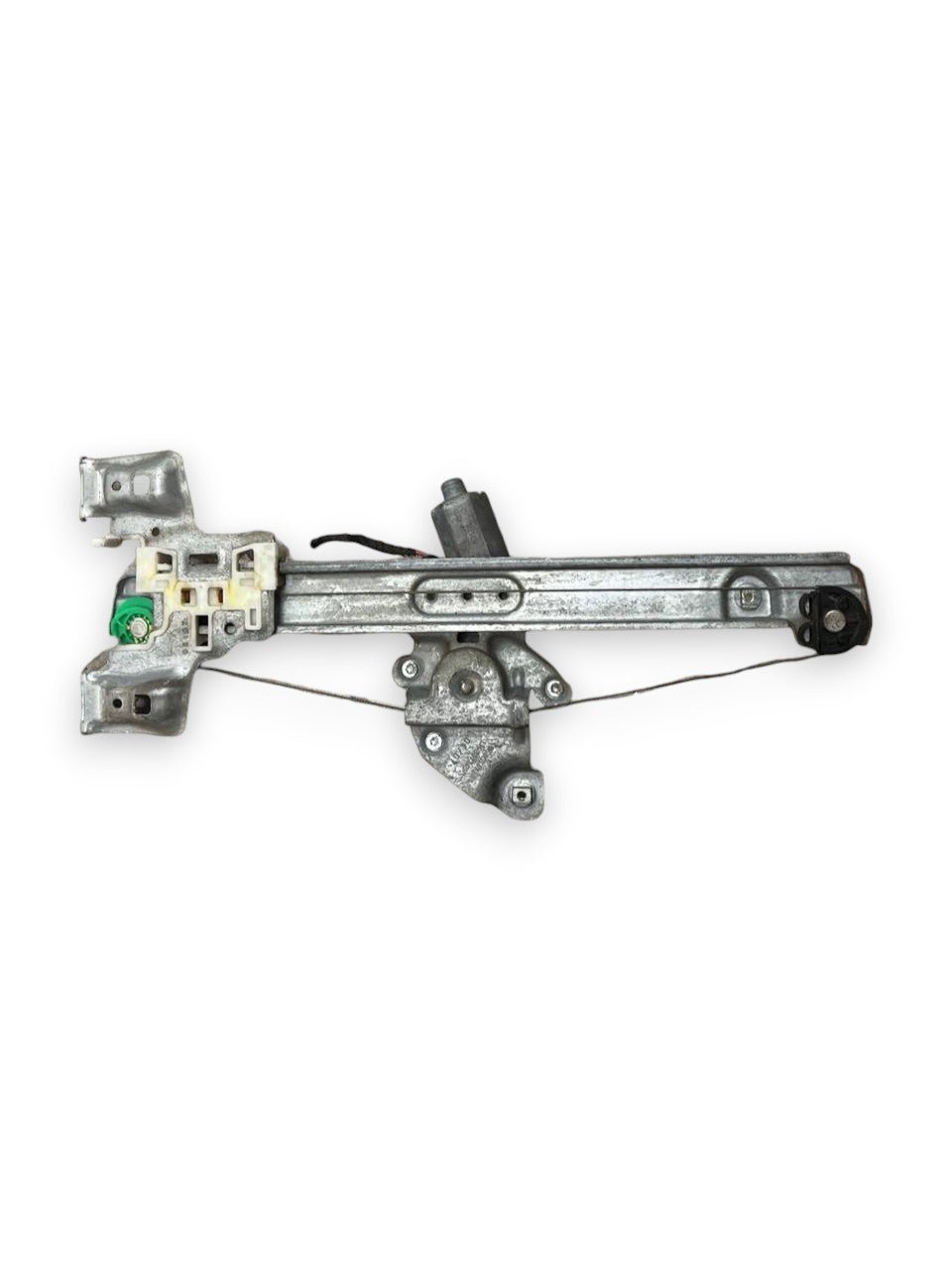 Cremagliera Alzacristallo / Alzavetro Elettrico posteriore sinistro (sx) Chrysler 300 C Touring (2004 al 2011) cod: 6004PA1080 / 05065473 - F&P CRASH SRLS - Ricambi Usati