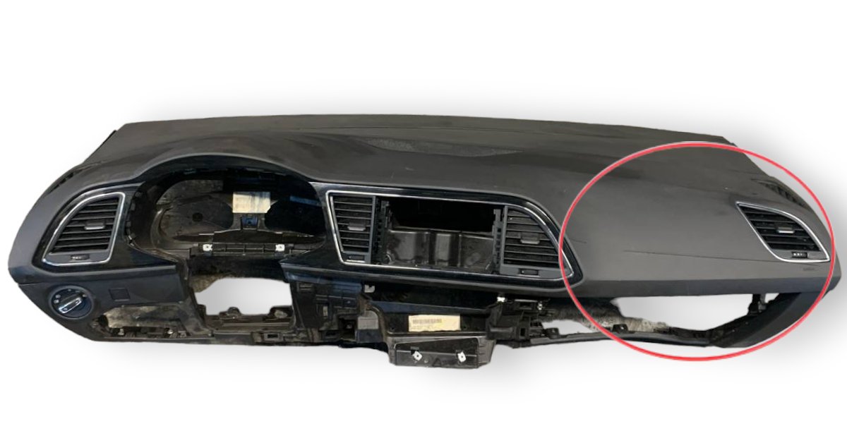 Cruscotto Seat Leon (2017) - F&P CRASH SRLS - Ricambi Usati