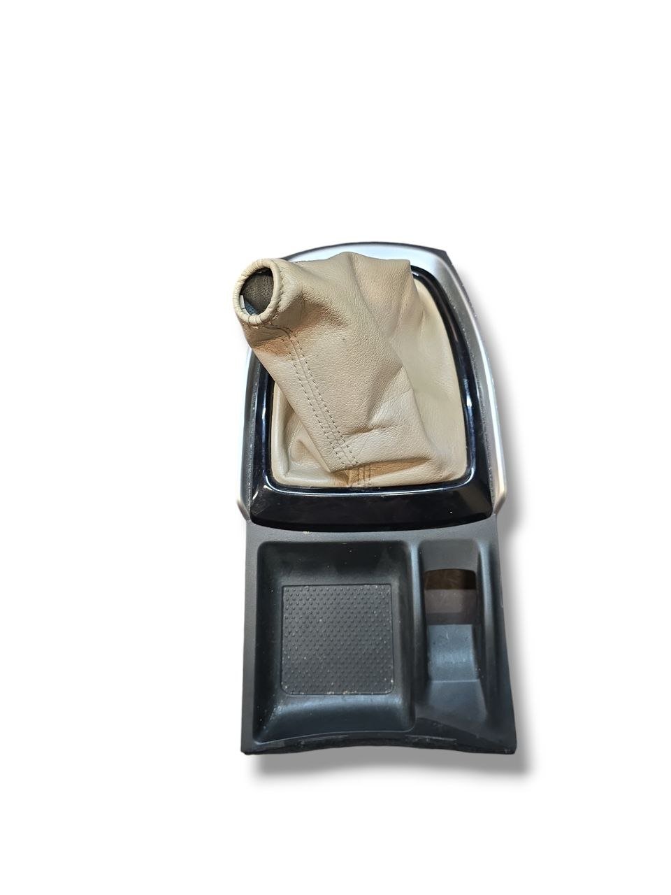 Nissan X-Trail T32 Gear Shift Boot (2014 - 2020) Code: 969354CC0A - F&P CRASH SRLS - Used Parts