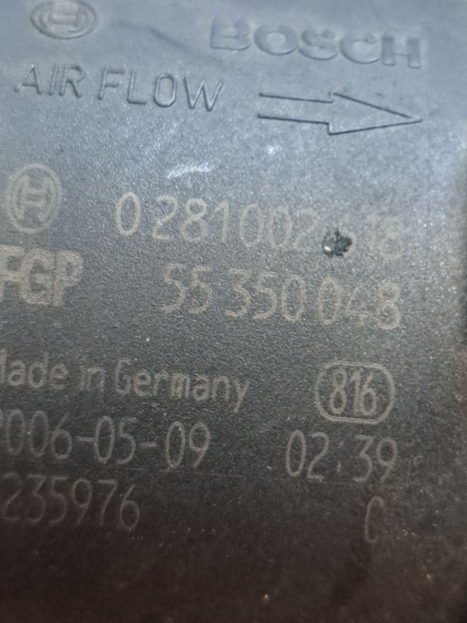 Debimetro / Flussometro Fiat Croma / Fiat / Alfa / Lancia 1.9 Diesel (2007) COD:55350048 - F&P CRASH SRLS - Ricambi Usati