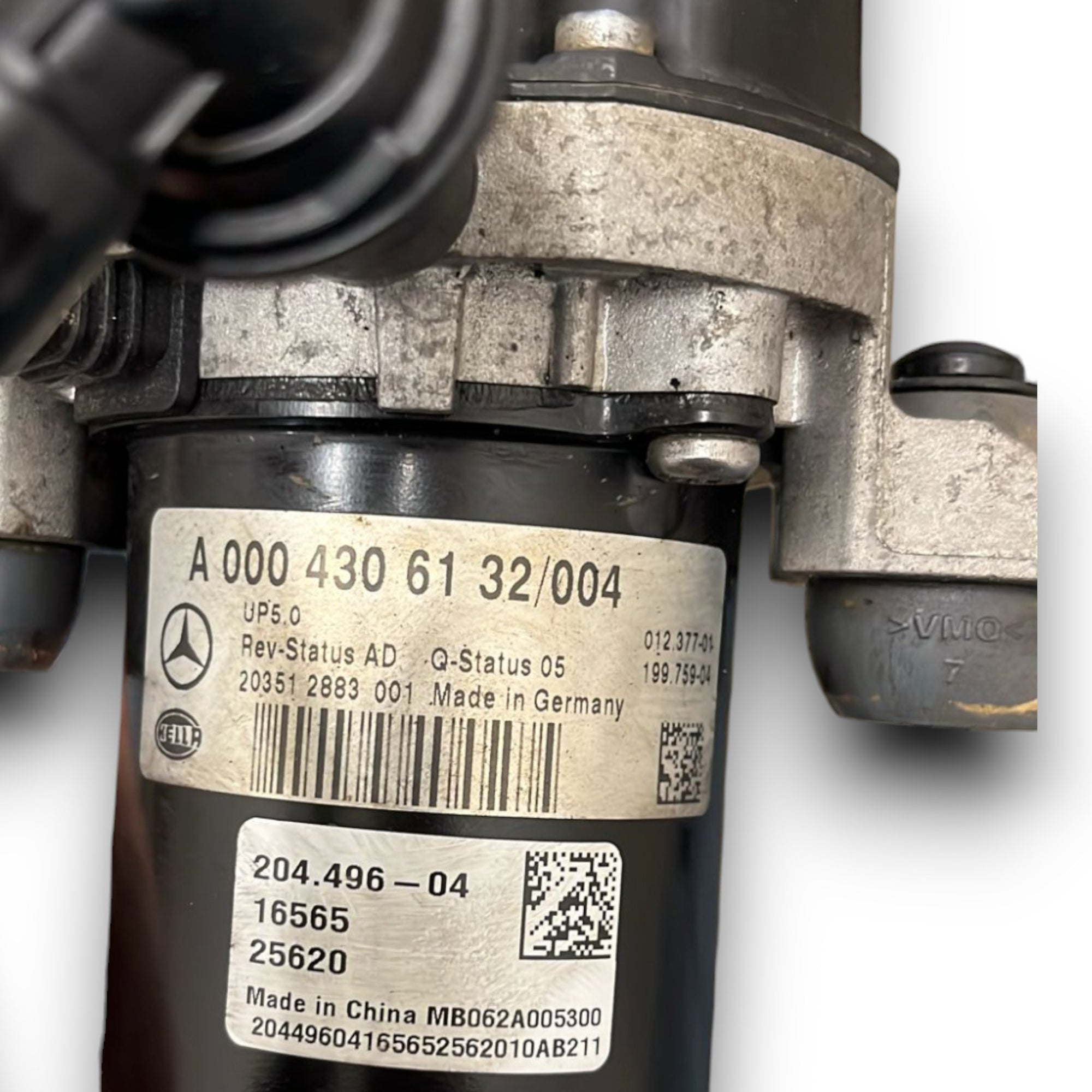 Depressore Mercedes Benz Classe E (W213) cod:A0004306132 2.0 Diesel (2016 > 2023) Pompa A Vuoto - F&P CRASH SRLS - Ricambi Usati