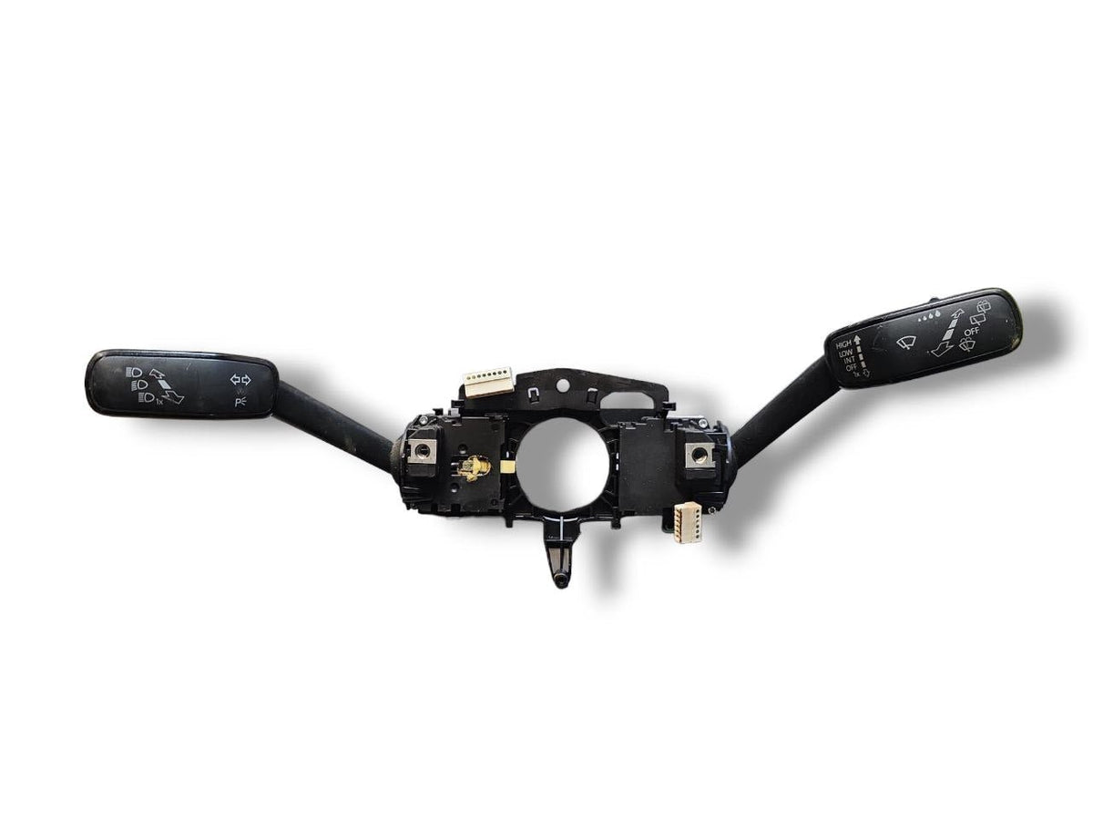 Devio Luci Volkswagen Golf VII ( 2012 - 2019 ) Cod : 5Q0953507FT - F&amp;P CRASH SRLS - Ricambi Usati