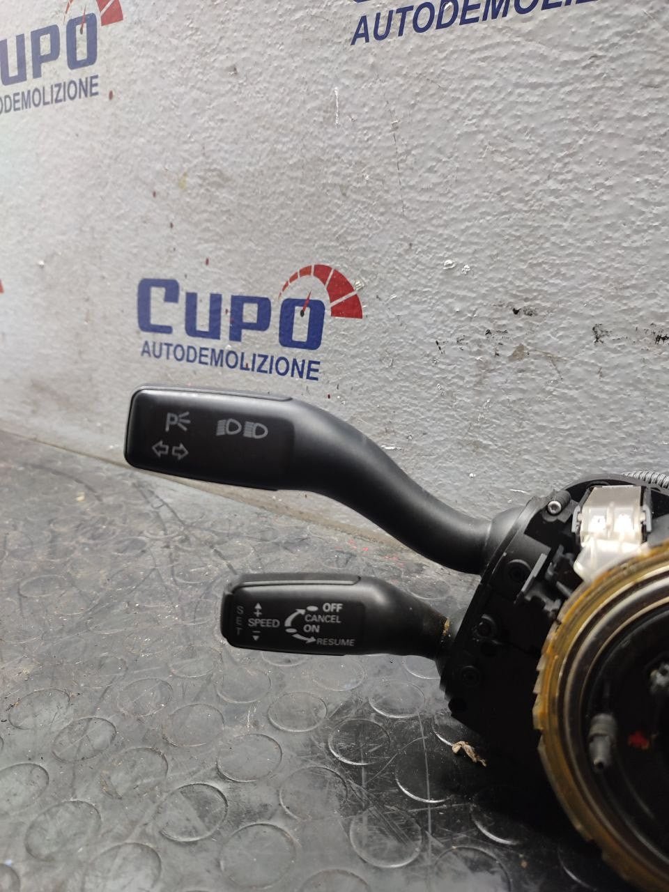 Devioluci completo Audi A6 ( 4f ) cod 4f0953549a - F&P CRASH SRLS - Ricambi Usati