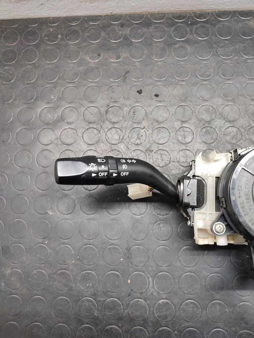 Mazda Cx-7 (2009) 2.2 D light switch code EH7117G701 - F&P CRASH SRLS - Used Parts