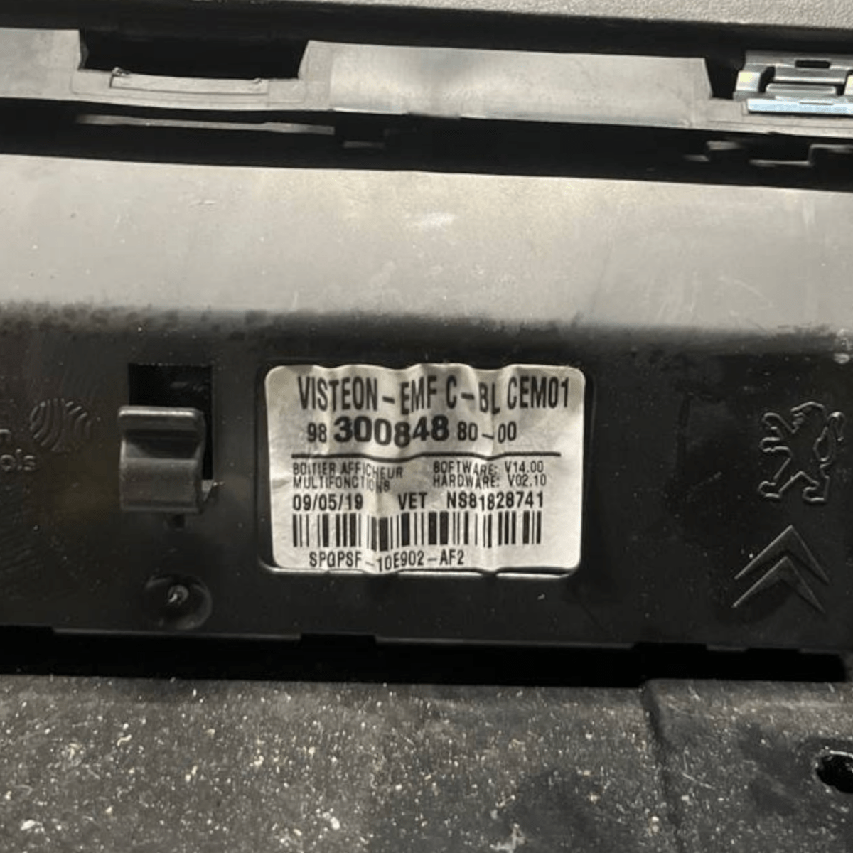 Display Autoradio Opel Combo E (2018 - ) cod: 9830084880 - F&P CRASH SRLS - Ricambi Usati