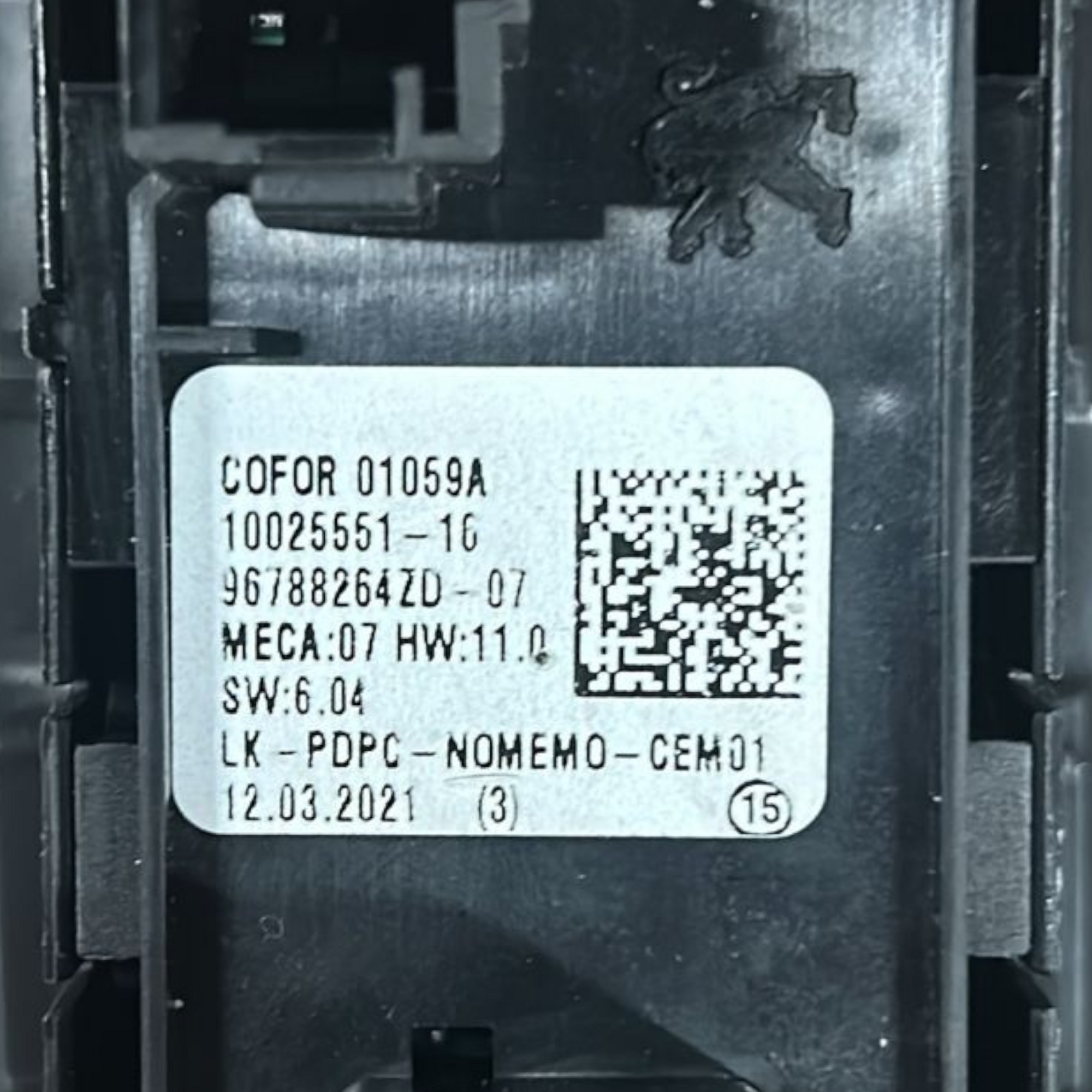 Nadzor za dvigalo spredaj levo peugeot 2008 koda:96788264zd (2019 >) 