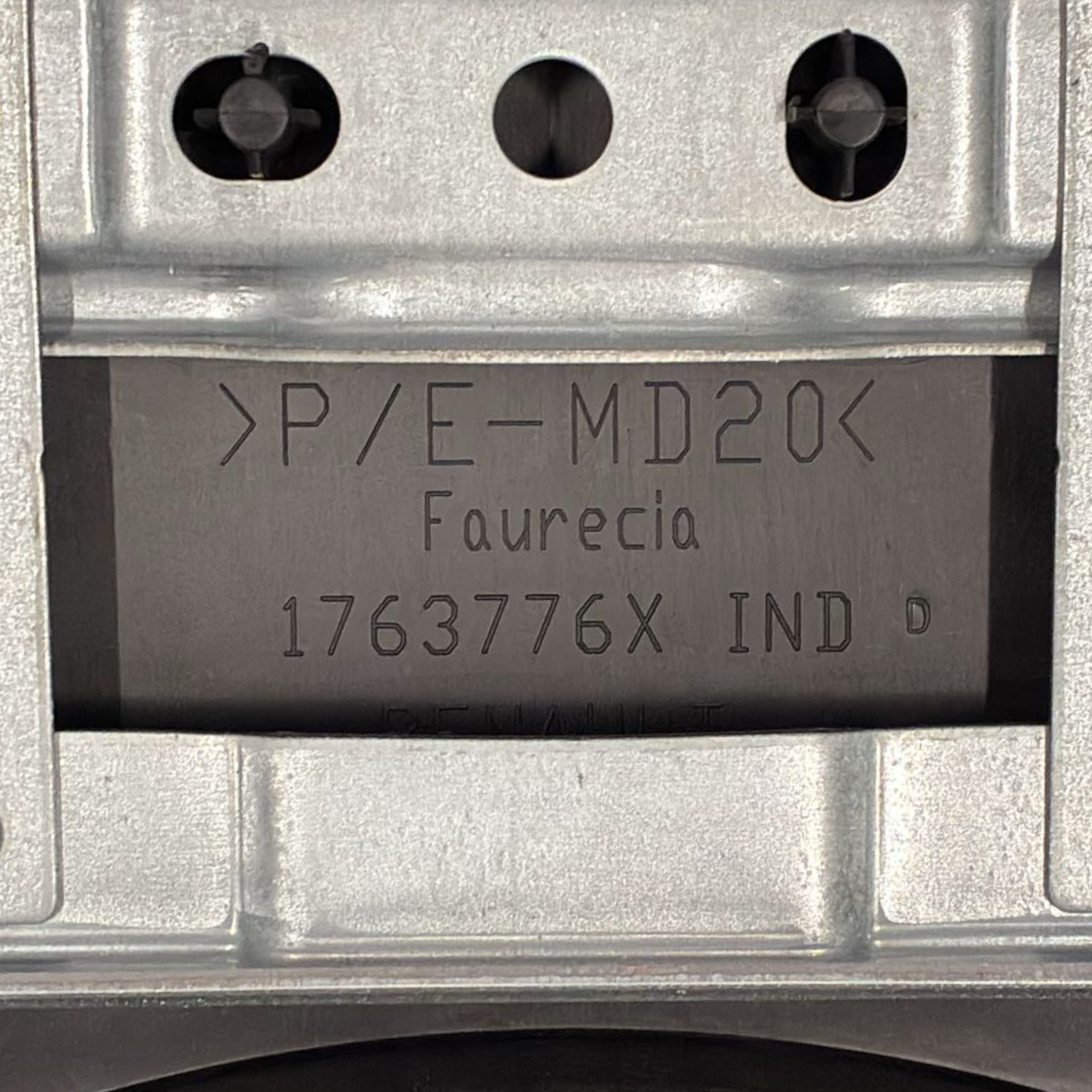 Tunnel centrale + bracciolo renault scenic iv serie cod : 1763776x (2016 - 2023)