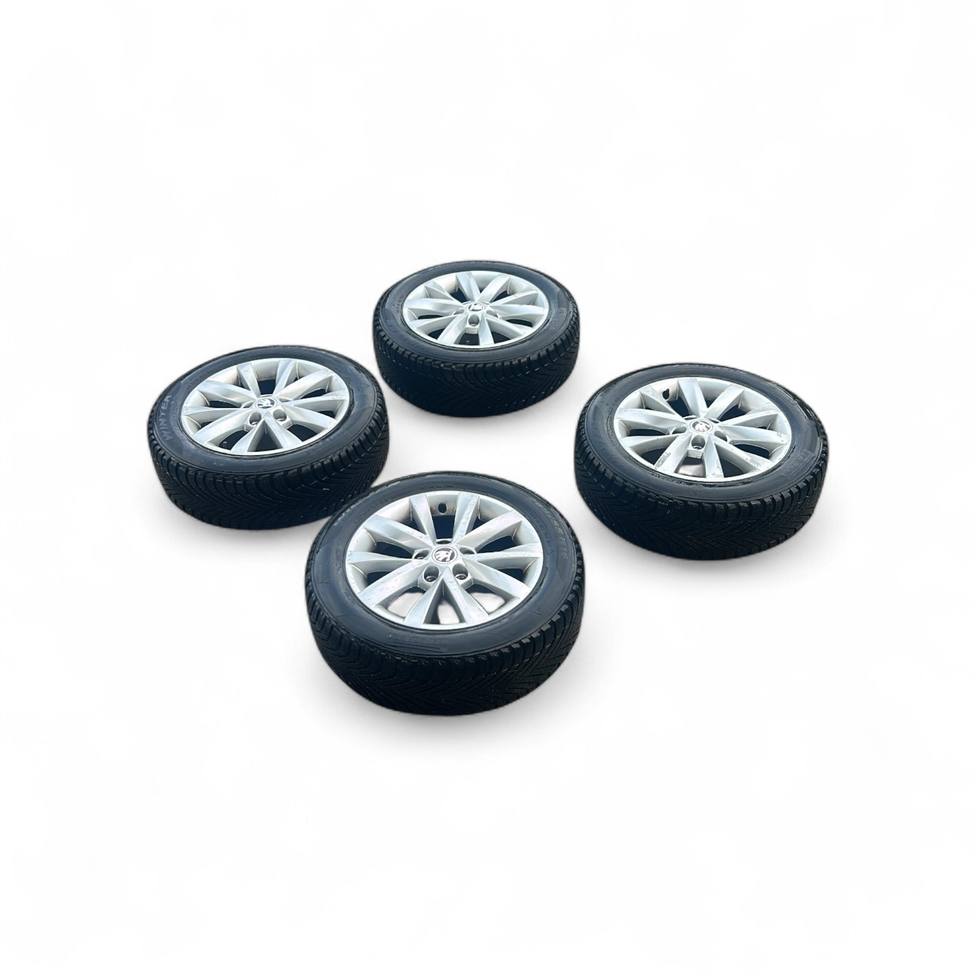 Set van 4 lichtmetalen velgen Skoda Octavia IV (NX) cod.5e0601025bj (5 gaten / 205 / 55 r16) (2019 > ) 
