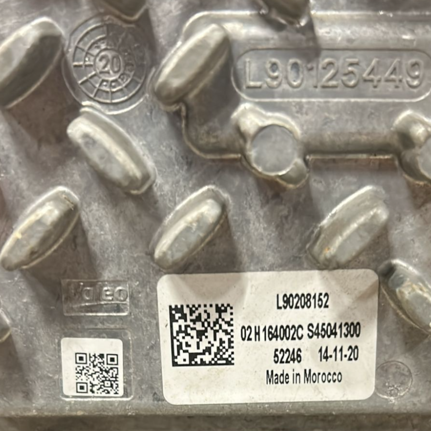Žaromet / sprednja luč desno peugeot 3008 kod:9836230580 (2016 > 2023) gt linija 