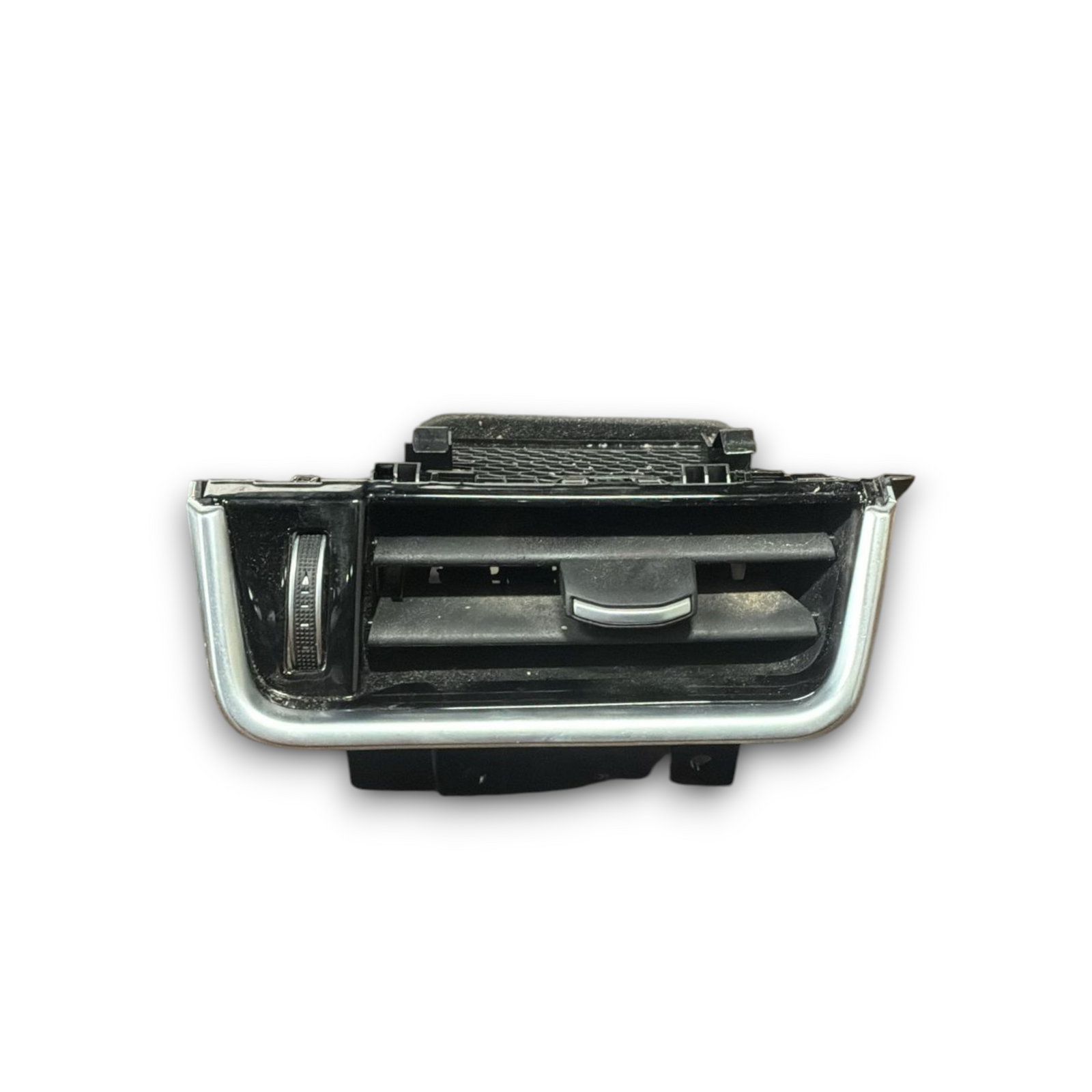 Вентилационен отвор преден десен за Land Rover Evoque L551 код: k8d2-018b08 (2011 - 2018) 