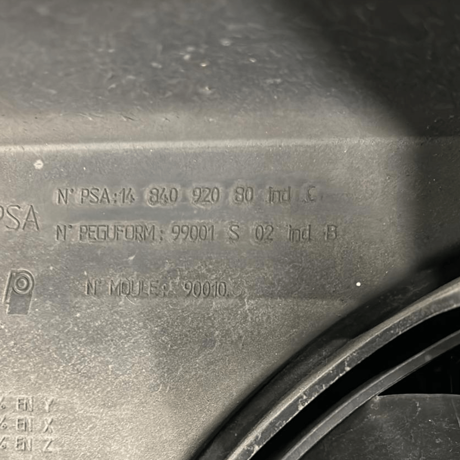 Elettroventola Lancia Phedra 2.2 Diesel cod:84092080 (2002 > 2010) - F&P CRASH SRLS - Ricambi Usati