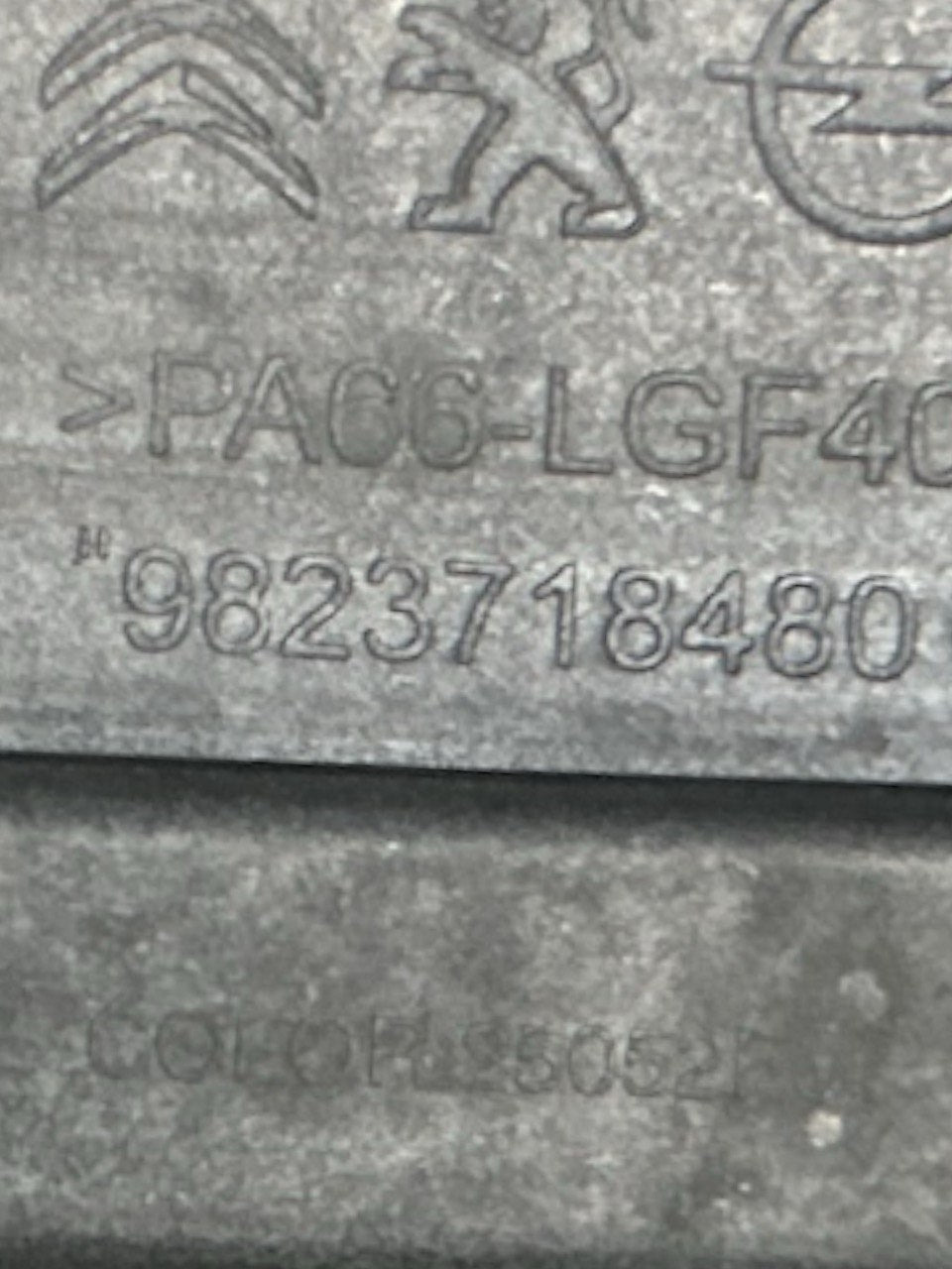 Elettroventola + Radiatore Opel Corsa F 1.5 Diesel (2019 > ) cod.9823718480 - F&P CRASH SRLS - Ricambi Usati