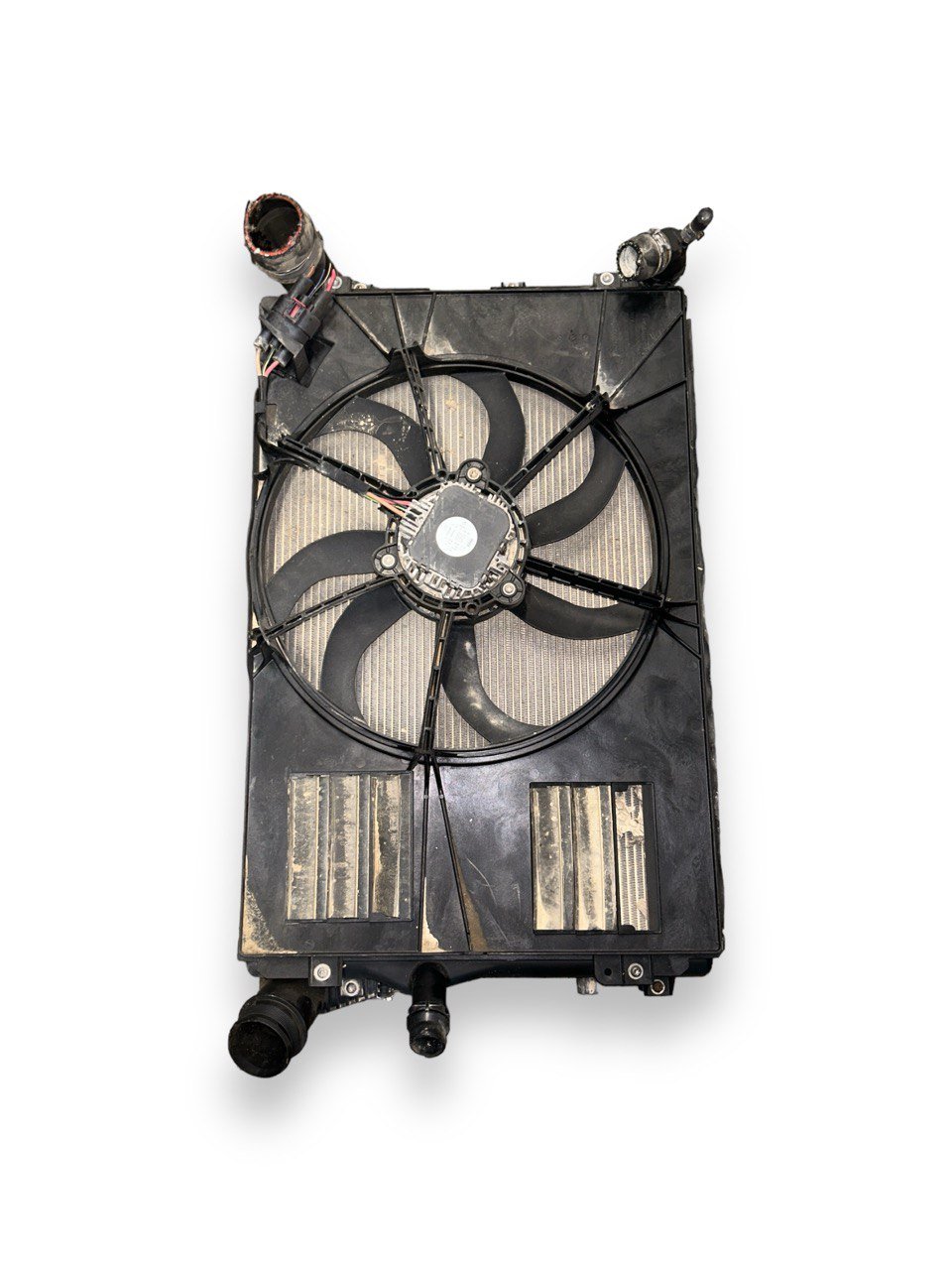 Elettroventola + Radiatore Skoda Octavia 1.6 Diesel (2004 &gt; 2012) cod.1K0121251DD - F&amp;P CRASH SRLS - Ricambi Usati