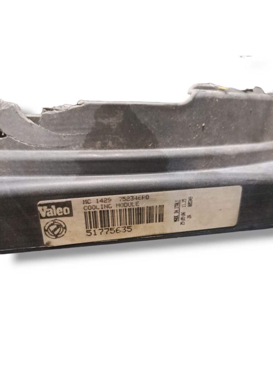 Elettroventola Ventola Radiatore Fiat Croma 1.9 diesel COD:51775635 (2005 - 2010) - F&P CRASH SRLS - Ricambi Usati