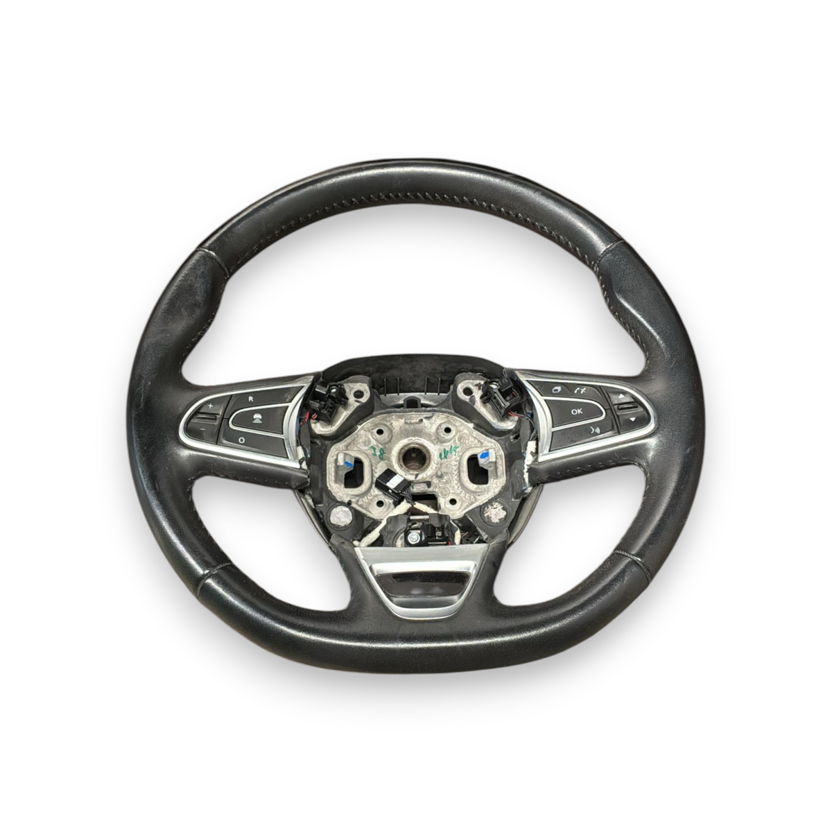 Volant / direction renault megane IV cod:484003587r (2015-) 