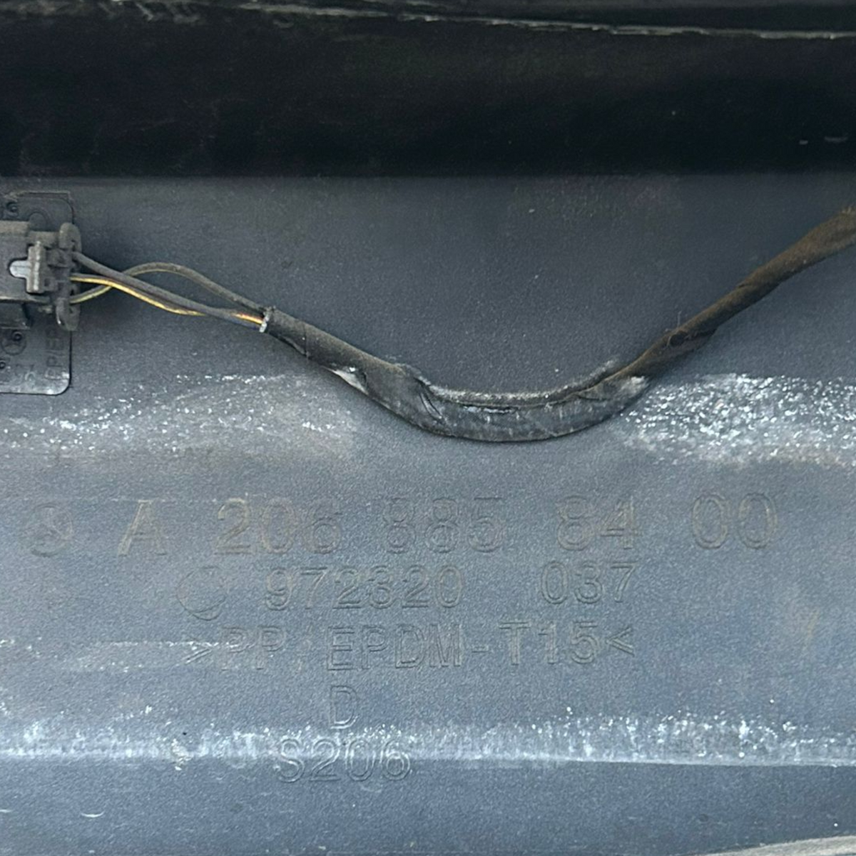 Zadnji odbijač mercedes benz razred c w206 sw kod:A2068858400 (2021 >) 