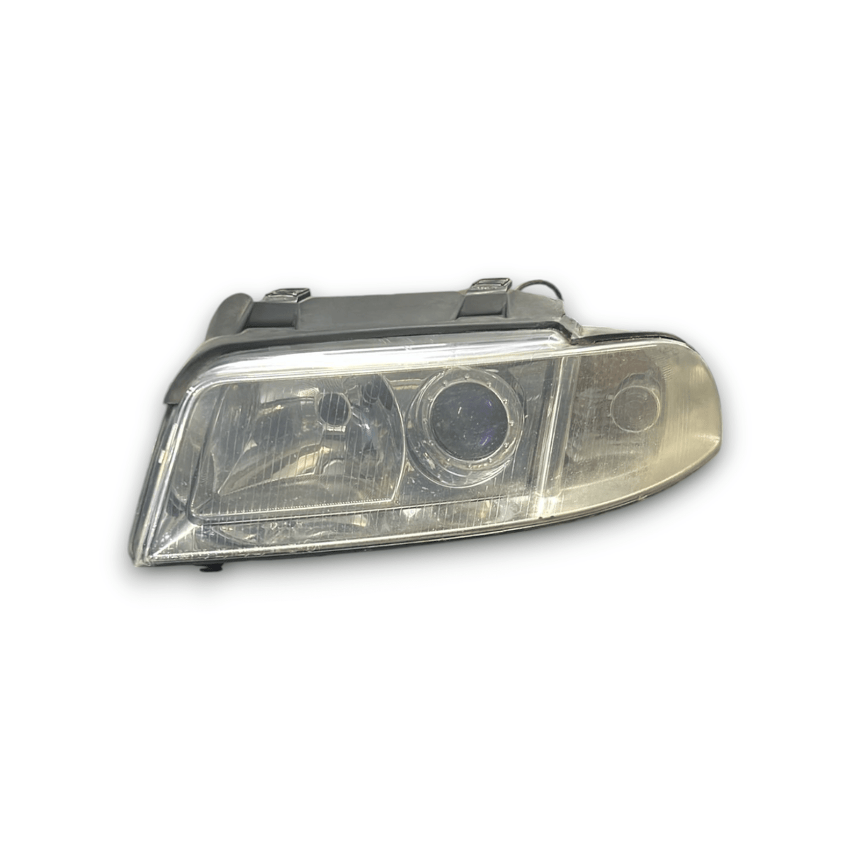 Fanale / Faro Alogeno Anteriore Sinistro Audi A4 B5 cod:89300379 (1994 &gt; 2001) - F&amp;P CRASH SRLS - Ricambi Usati
