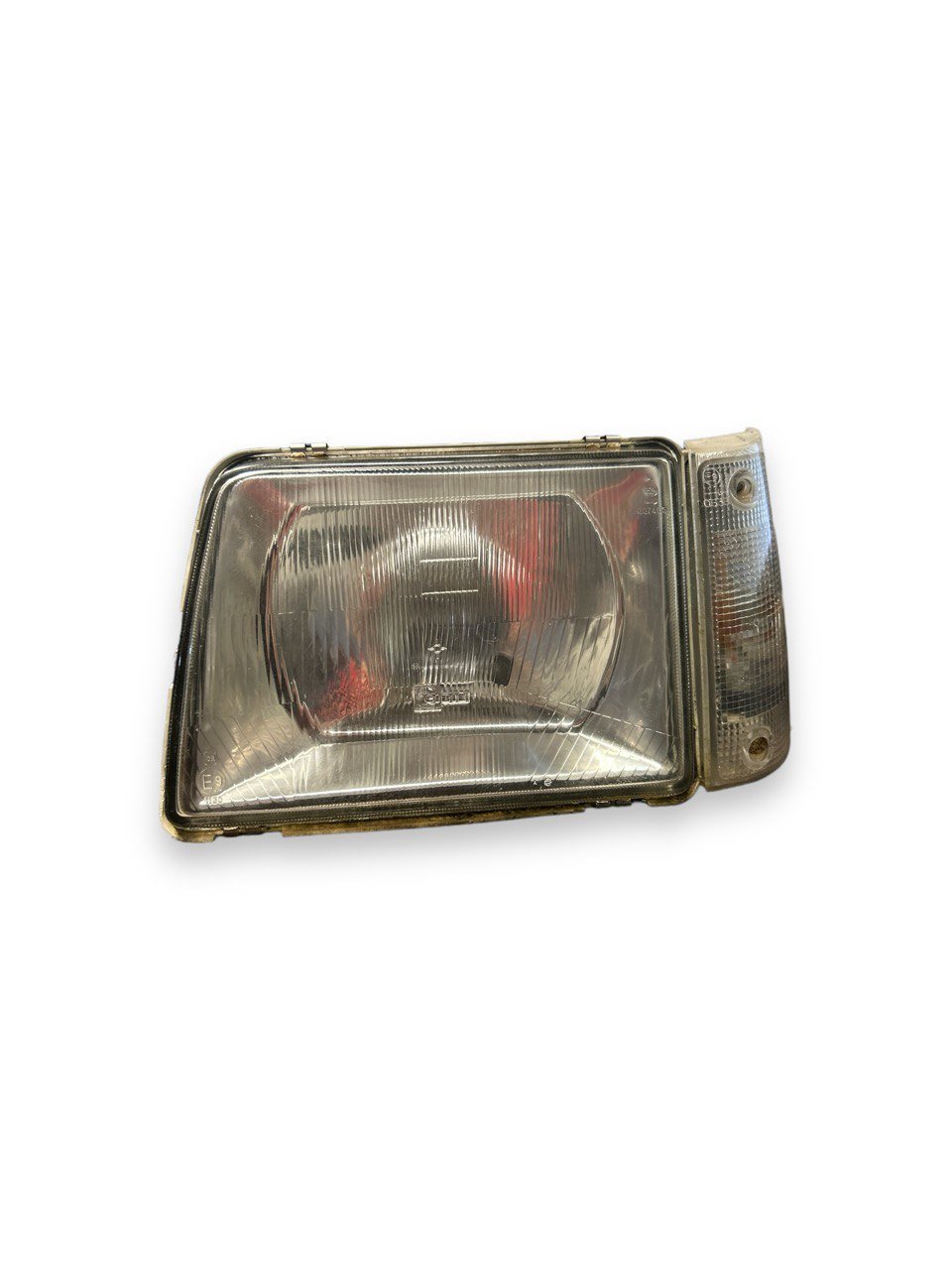 Left Halogen Headlight for Seat Marbella (1986 > 1998) - F&P CRASH SRLS - Used Parts