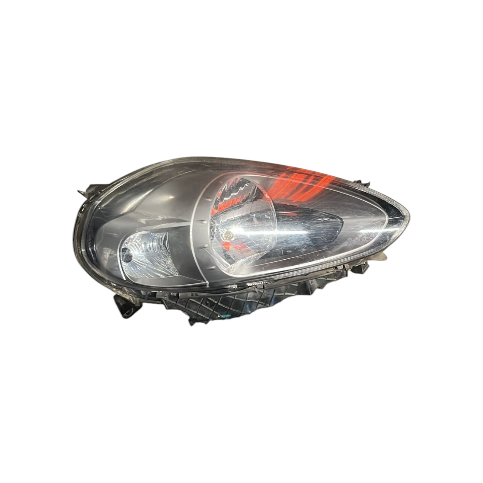 Fanale / Faro Alogeno Destro Fiat Punto Evo (2012 >) - F&P CRASH SRLS - Ricambi Usati