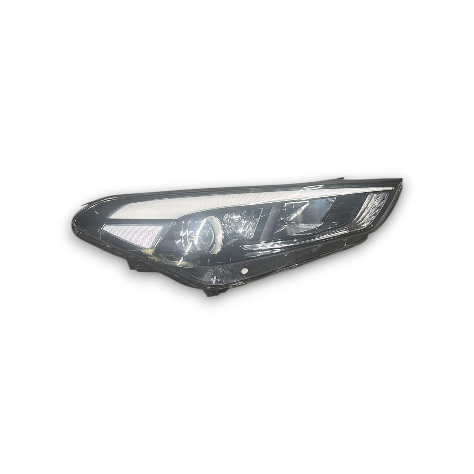 Fanale / Faro Anteriore Destro Hyundai Tucson cod.92102 - D7100 (2015 > 2018) - F&P CRASH SRLS - Ricambi Usati