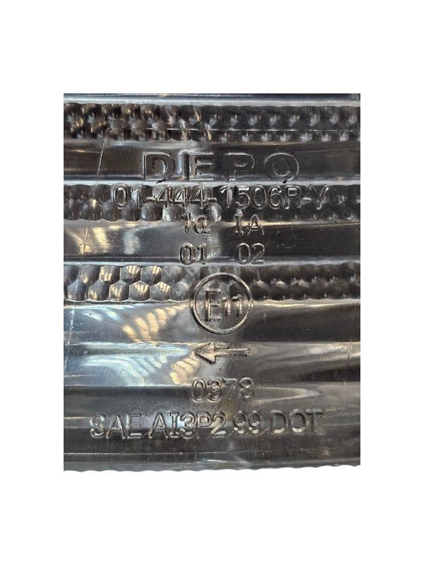 Headlight / Turn Signal / Right Direction Indicator BMW Series 3 E46 Code:014441506RY (1998 - 2005) - F&P CRASH SRLS - Used Parts